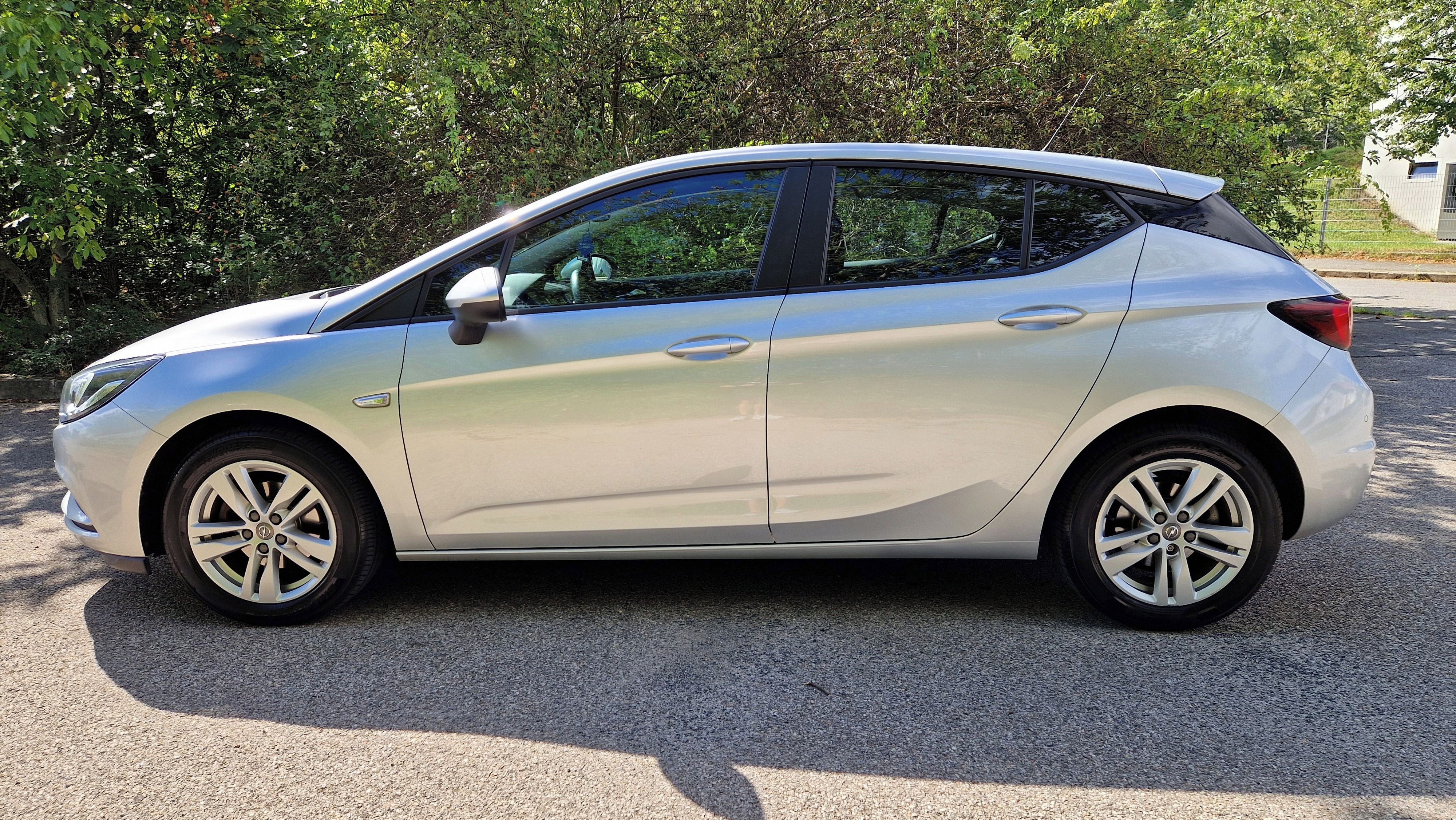 Opel Astra, Opel Astra hatchback - fotka 2