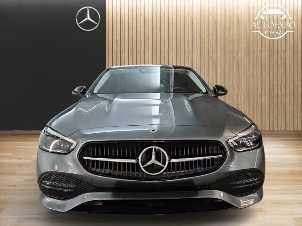 Mercedes-Benz Třídy C, 300d AVANTGARDE*PANORAMA - fotka 2