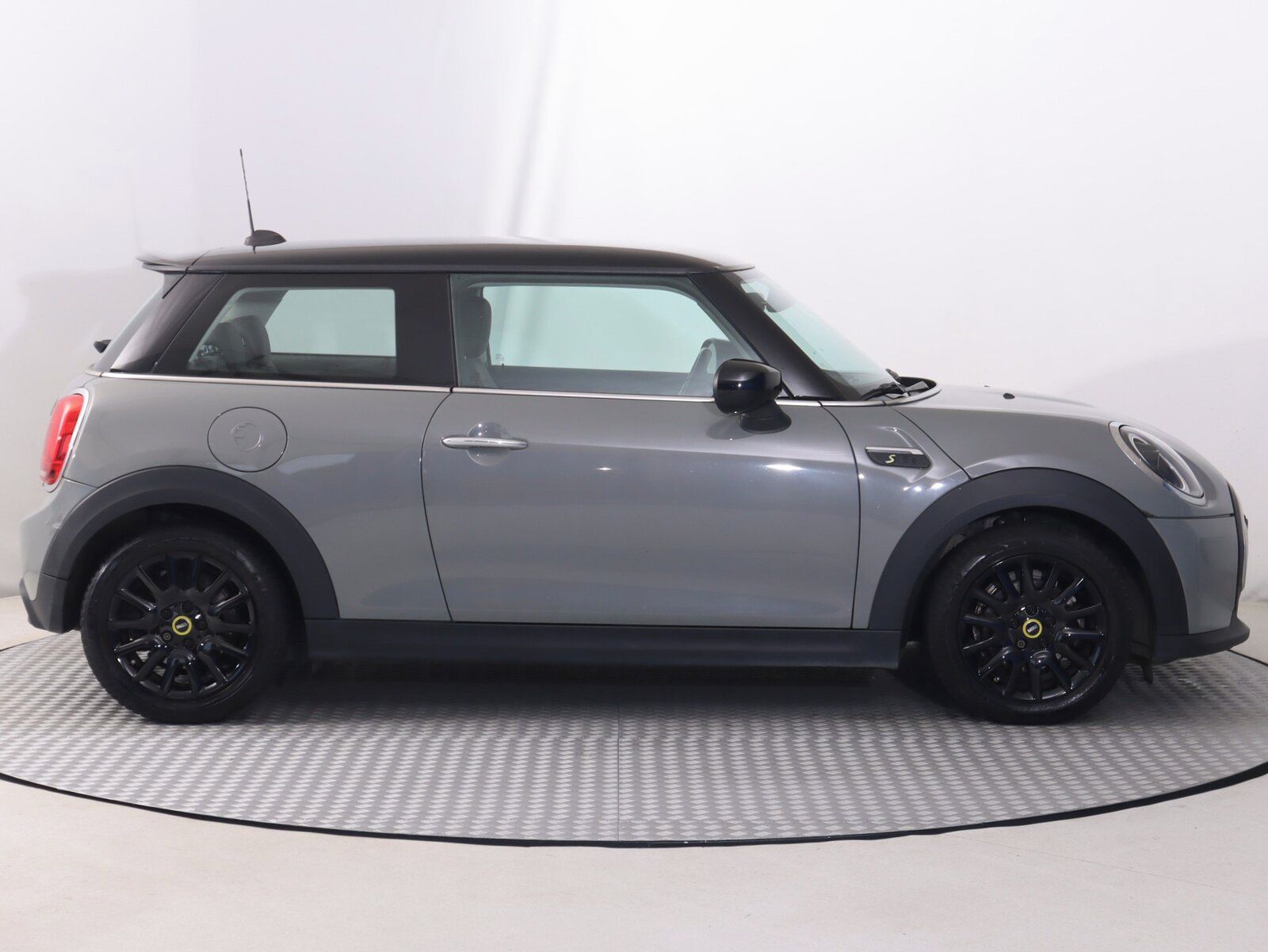Mini, Cooper SE 32 kWh, SoH 96% - fotka 6