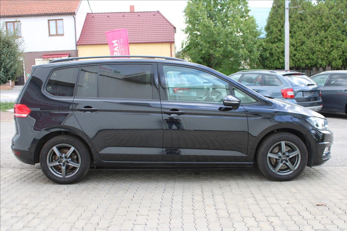 Volkswagen Touran, 1,4 TSI Comfortline - fotka 3