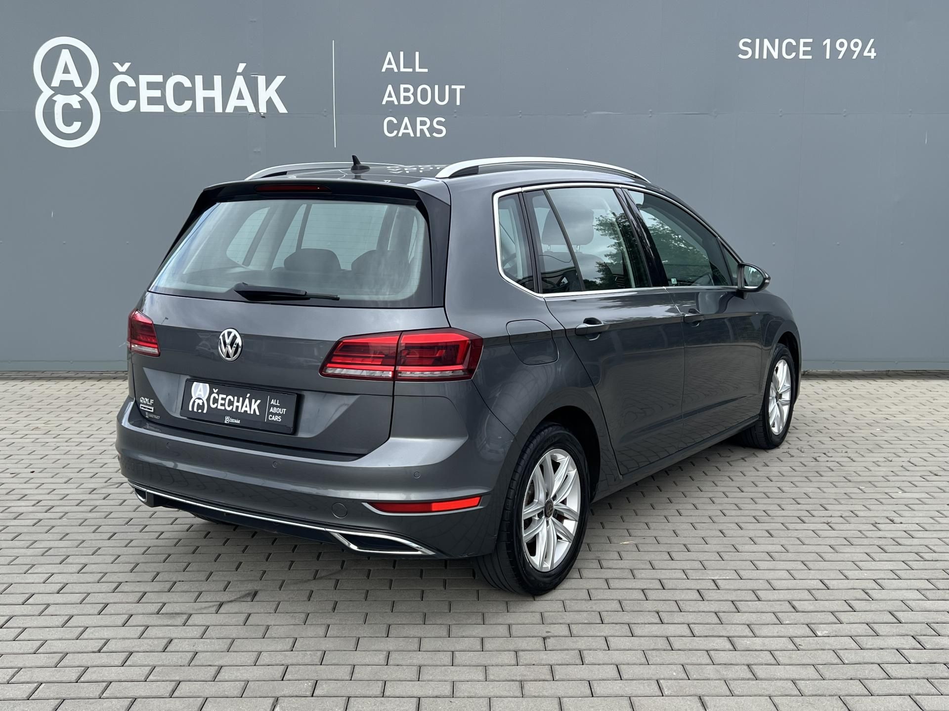 Volkswagen Golf Sportsvan, 1,6TDi 85kW HIGHLINE - tažné - fotka 5