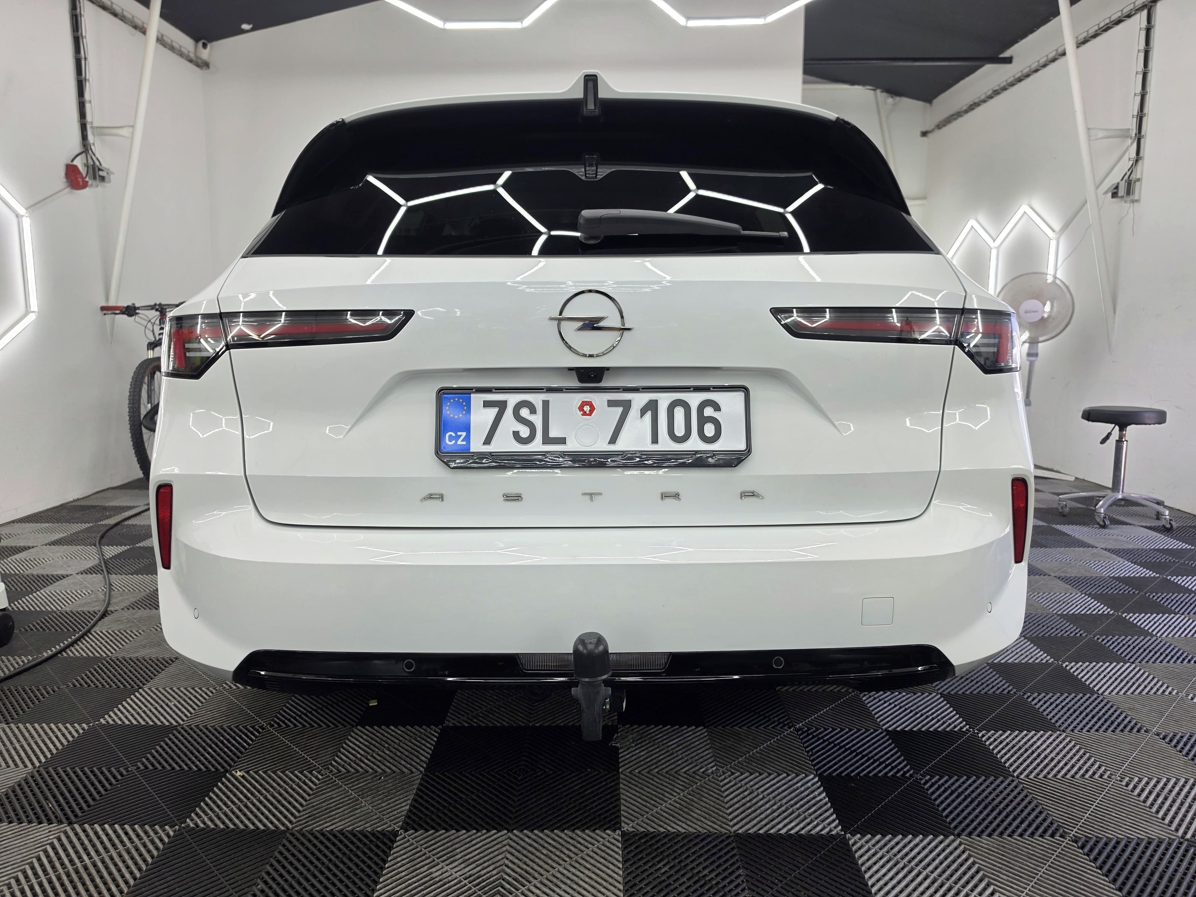 Opel Astra - fotka 4