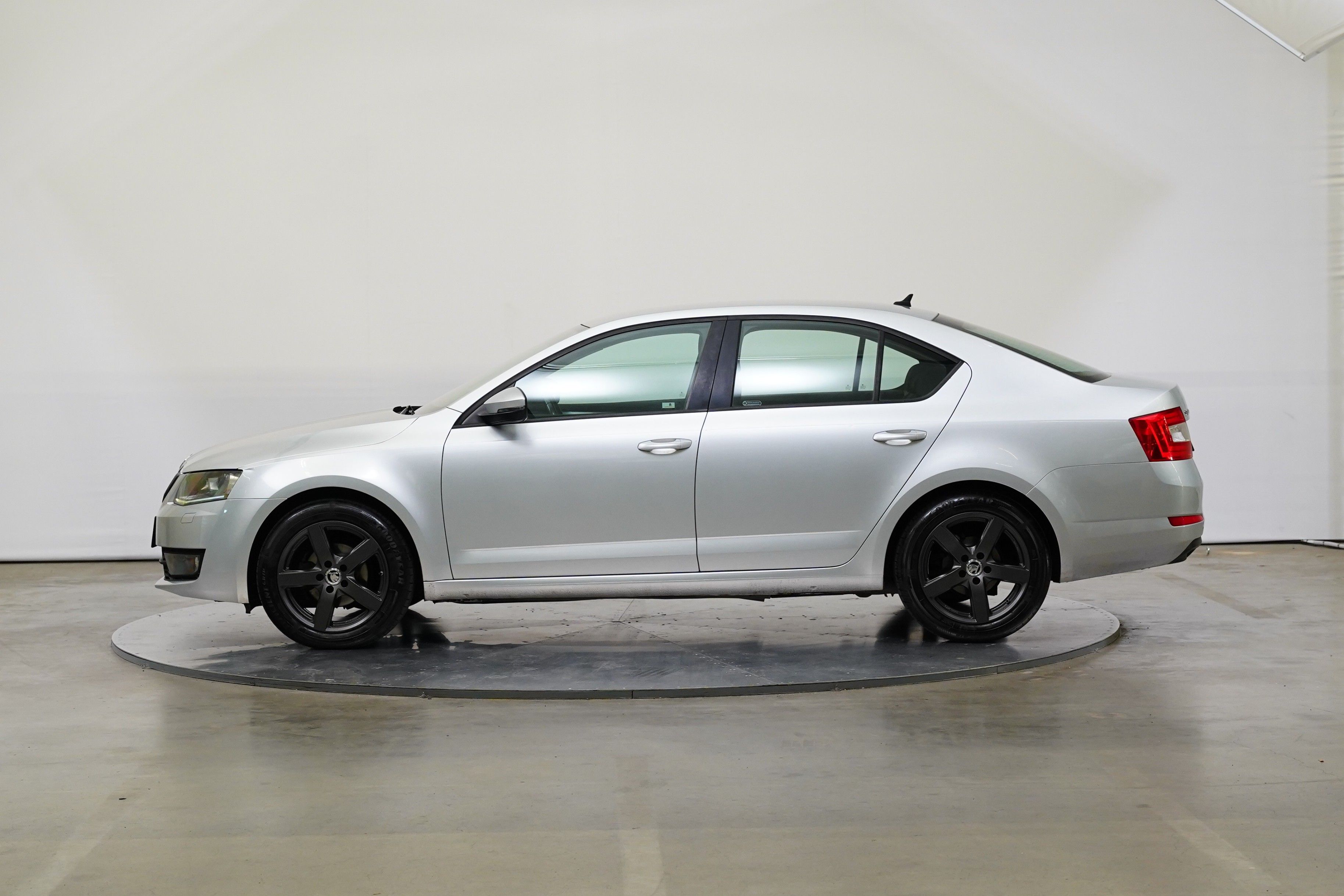 Škoda Octavia, 1.6 TDI 77 kW DSG - fotka 3