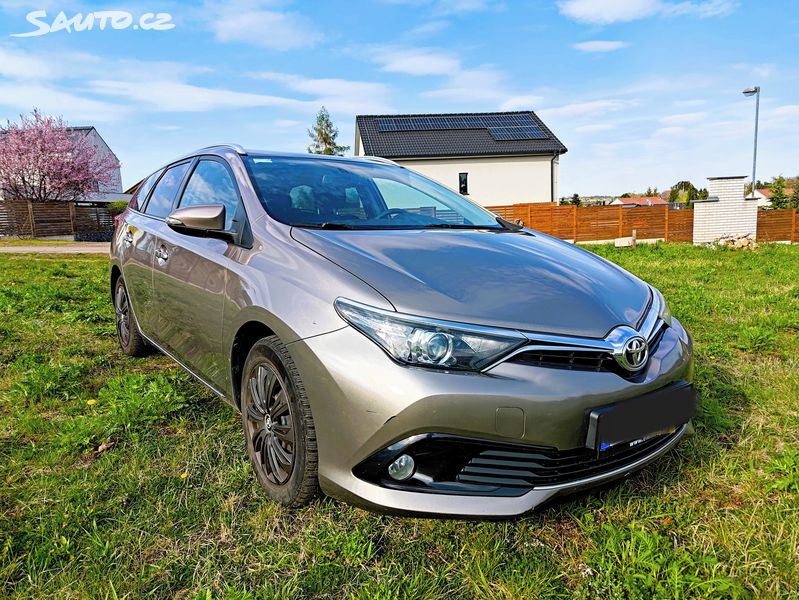 Toyota Auris, Toyota Auris 1.6, benzin