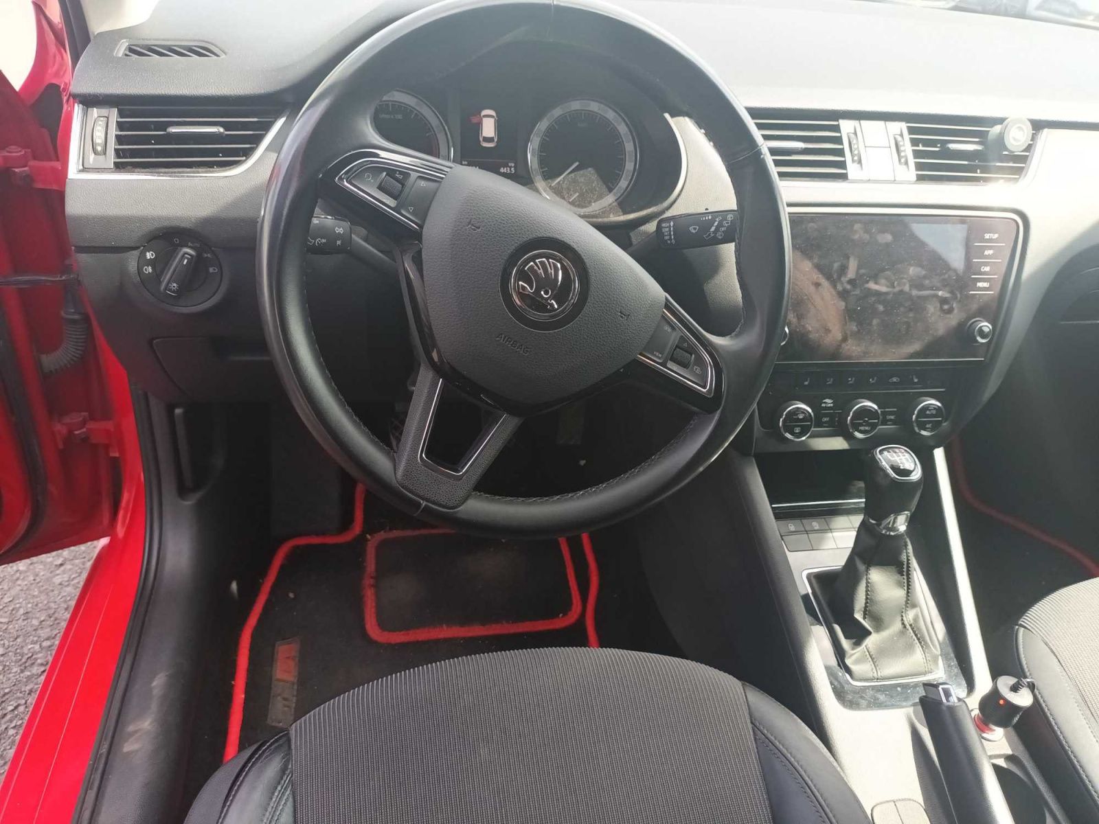Škoda Octavia, 1.5 TSI, Style, Kůže - fotka 3