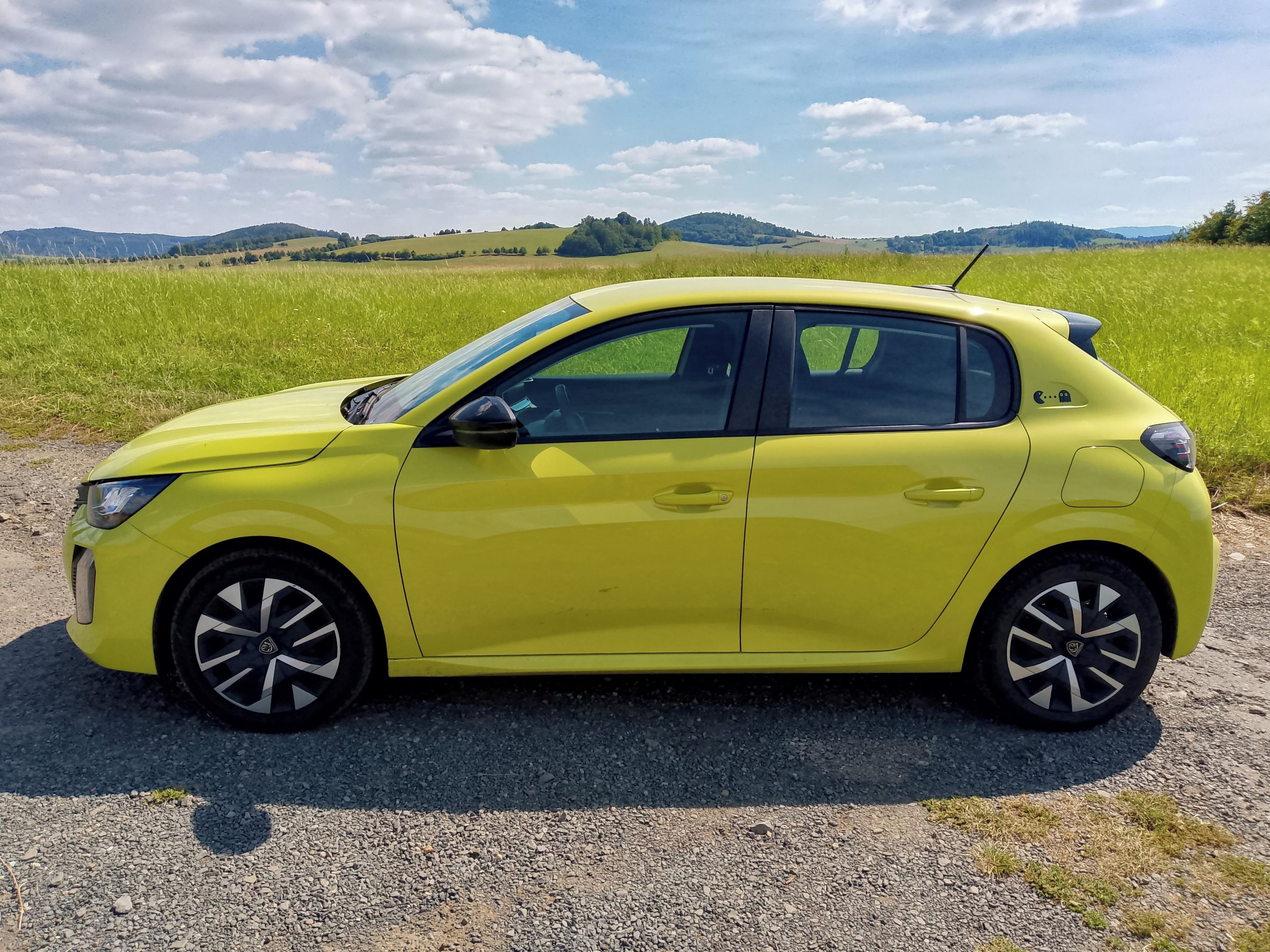 Peugeot 208 - fotka 2