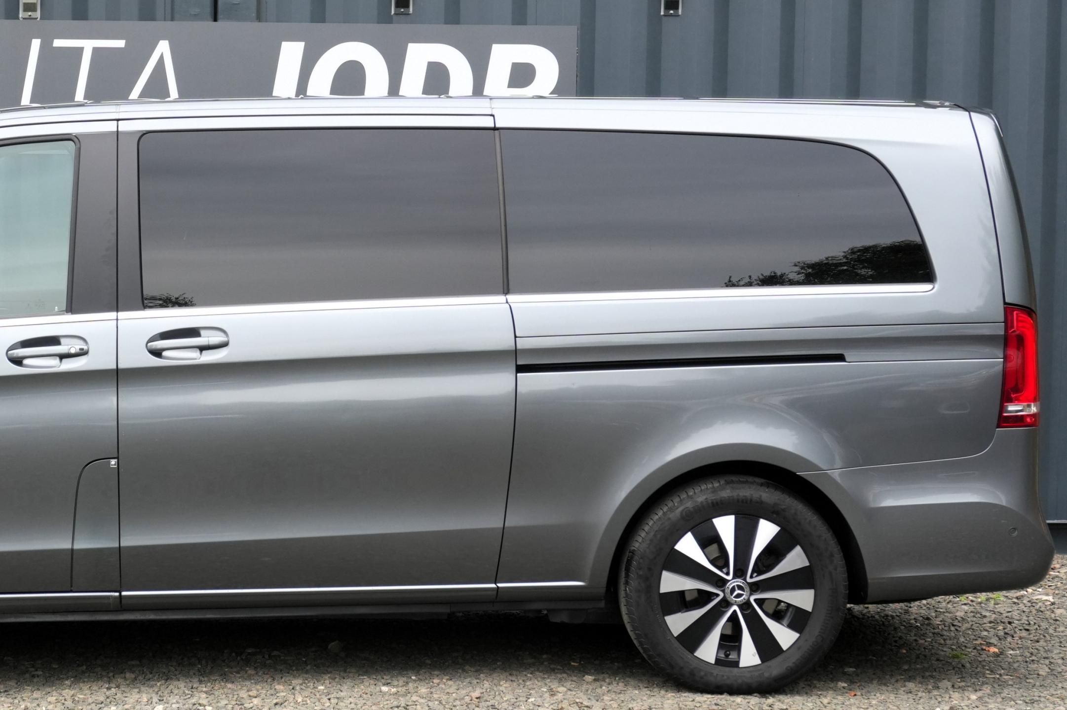 Mercedes-Benz Třídy V, V250d XL 4Matic, ČR, 8 míst - fotka 3