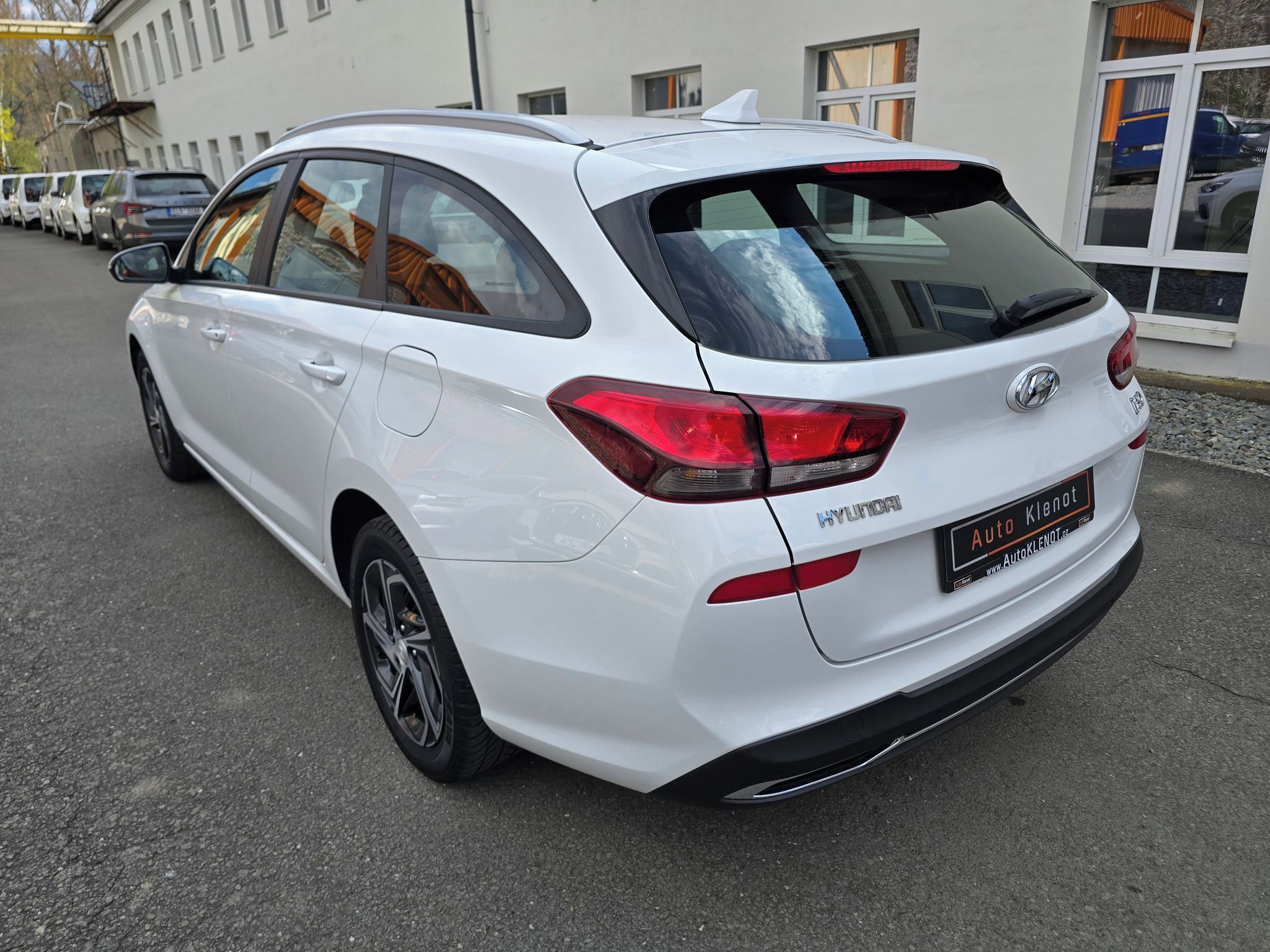 Hyundai i30, 1.5i COMFORT LED KAMERA NAVI - fotka 5