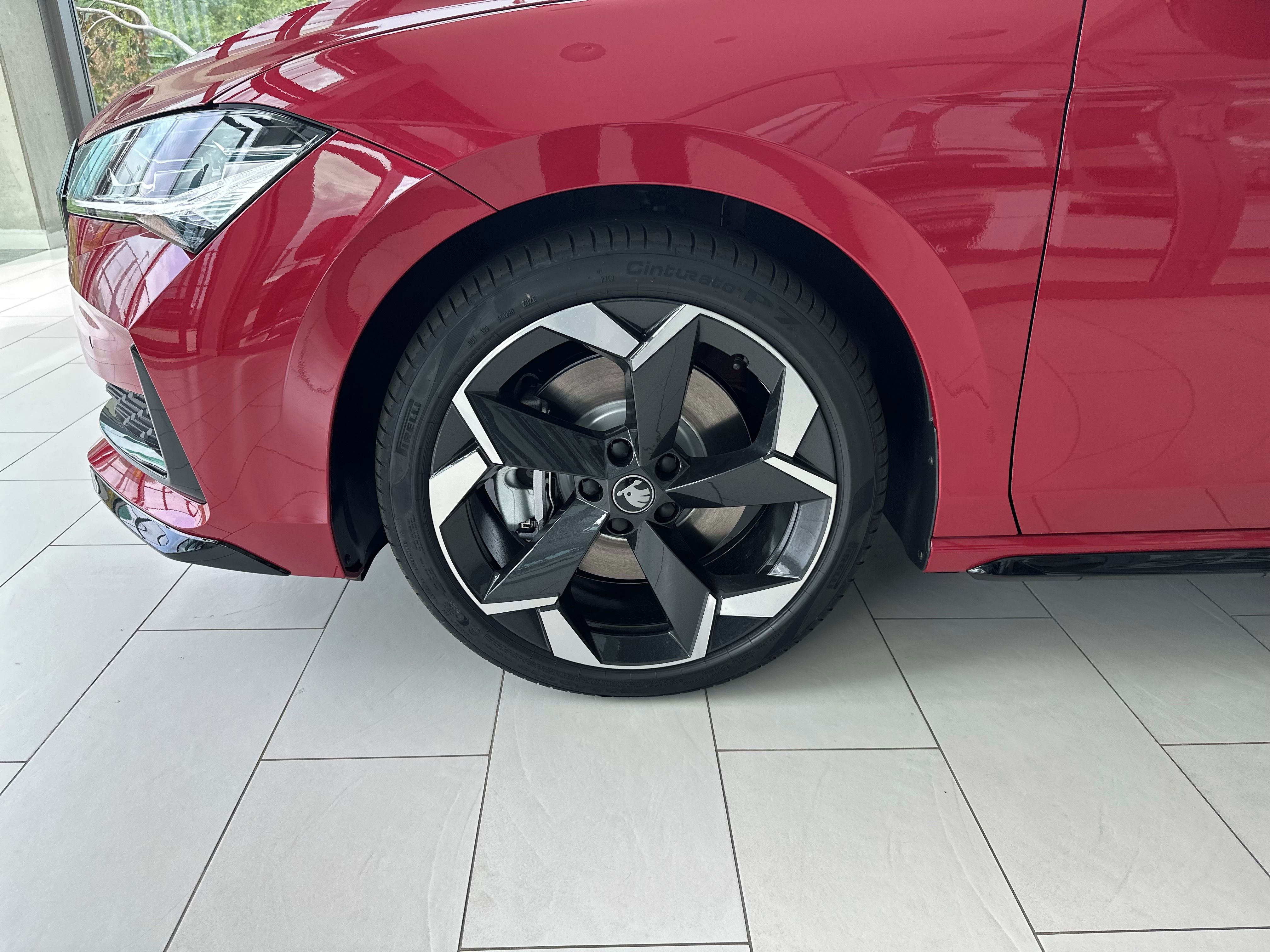 Škoda Superb, Sportline 2,0 TDI 142 kW 4x4 - fotka 4