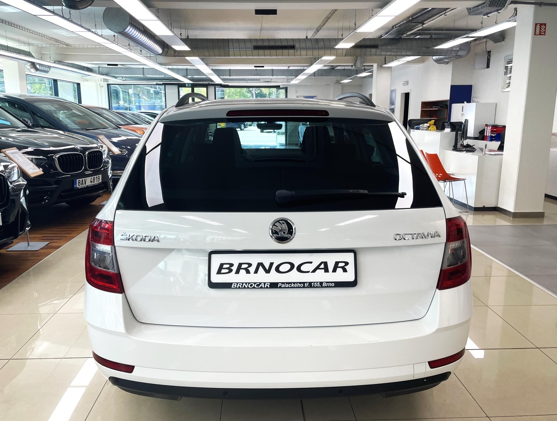 Škoda Octavia, 2.0 TSI, DSG, AMBITION - fotka 5