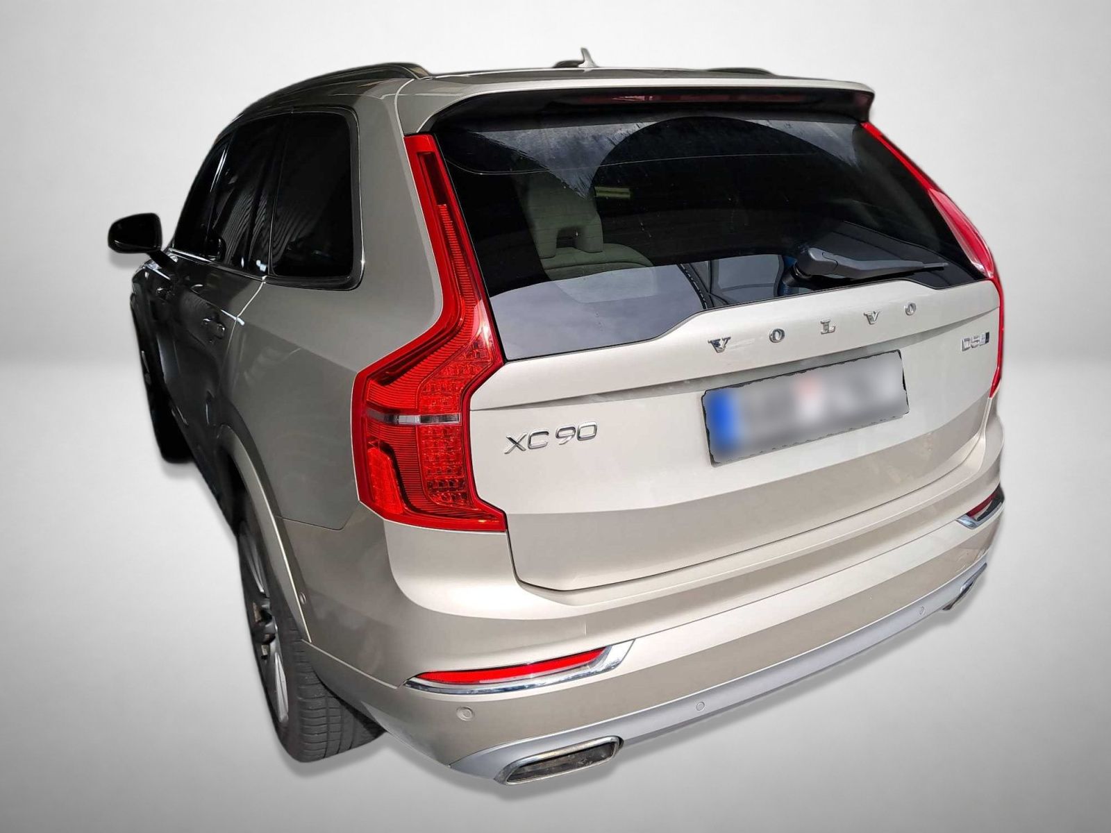 Volvo XC90, D5 AWD, 4X4, Automat, 7 míst - fotka 2