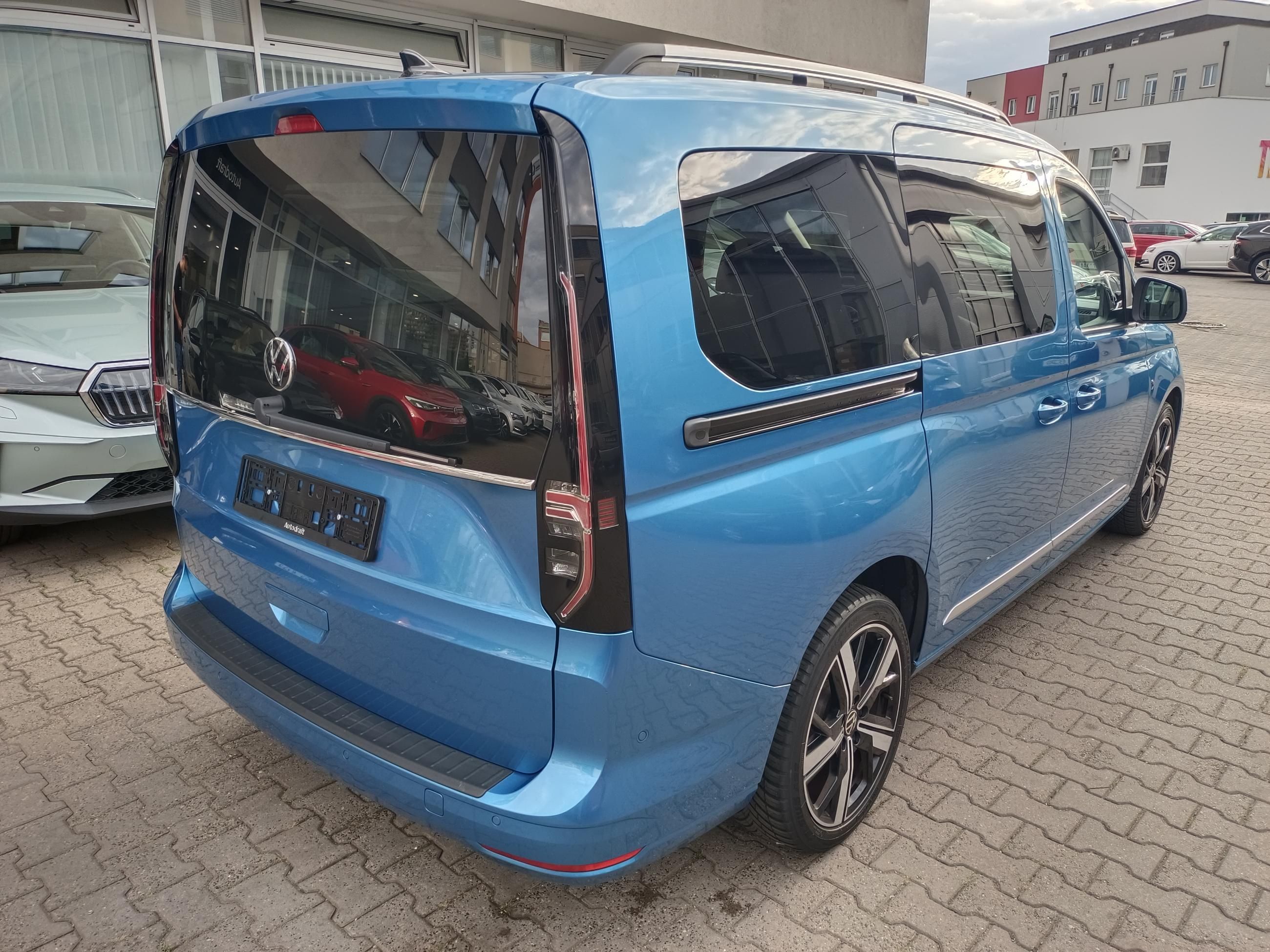 Volkswagen Caddy, TDI DSG Maxi / Webasto / Tažné - fotka 6