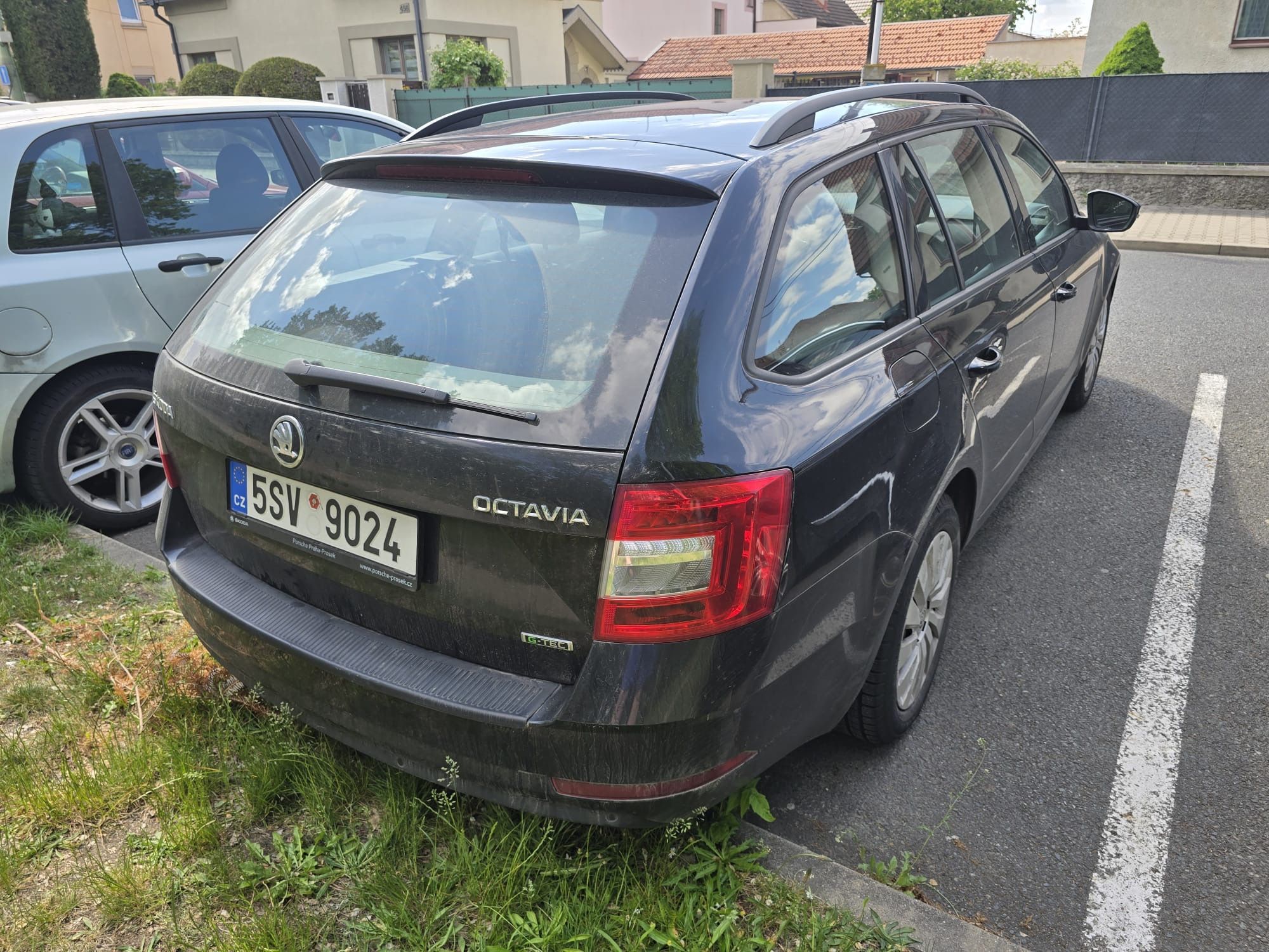 Škoda Octavia, automat, CNG, kožený paket - fotka 4