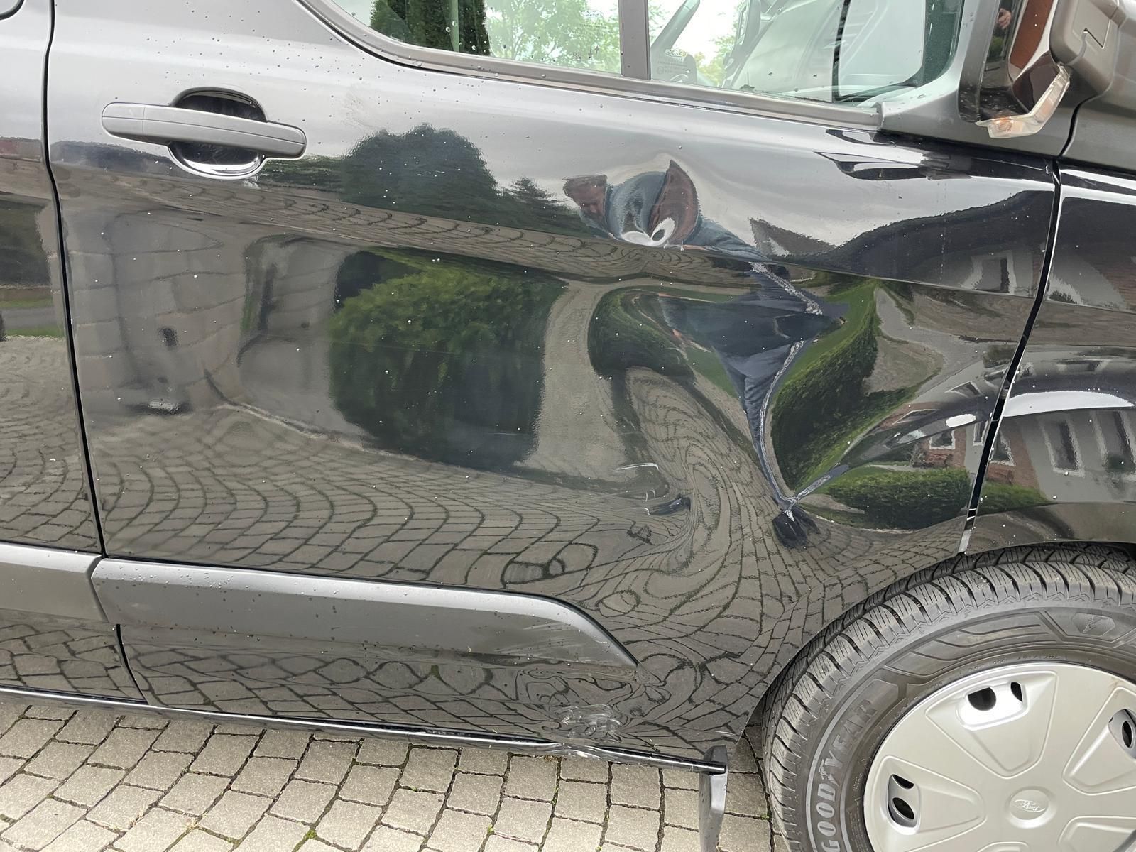 Ford Transit Custom, 2,0TDCi 96kW 9 MÍST - fotka 4