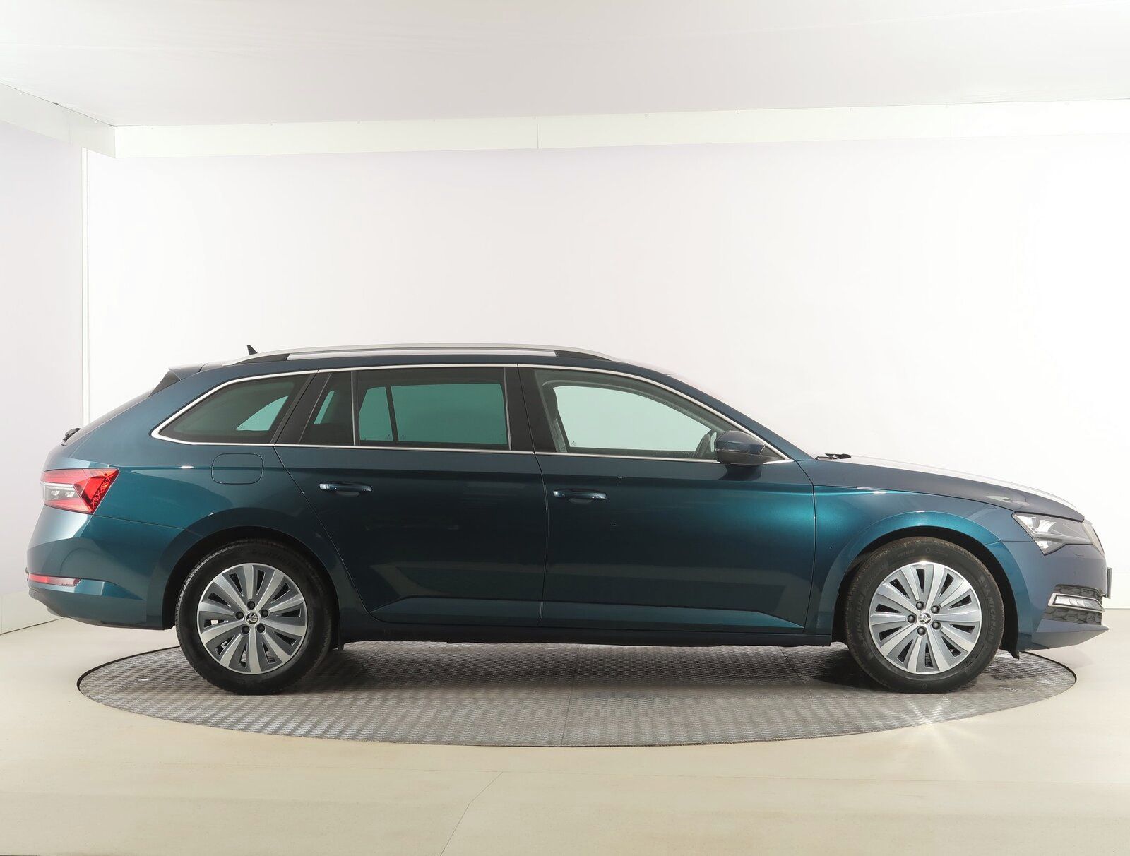 Škoda Superb, 2.0 TDI, Style, Automat - fotka 6