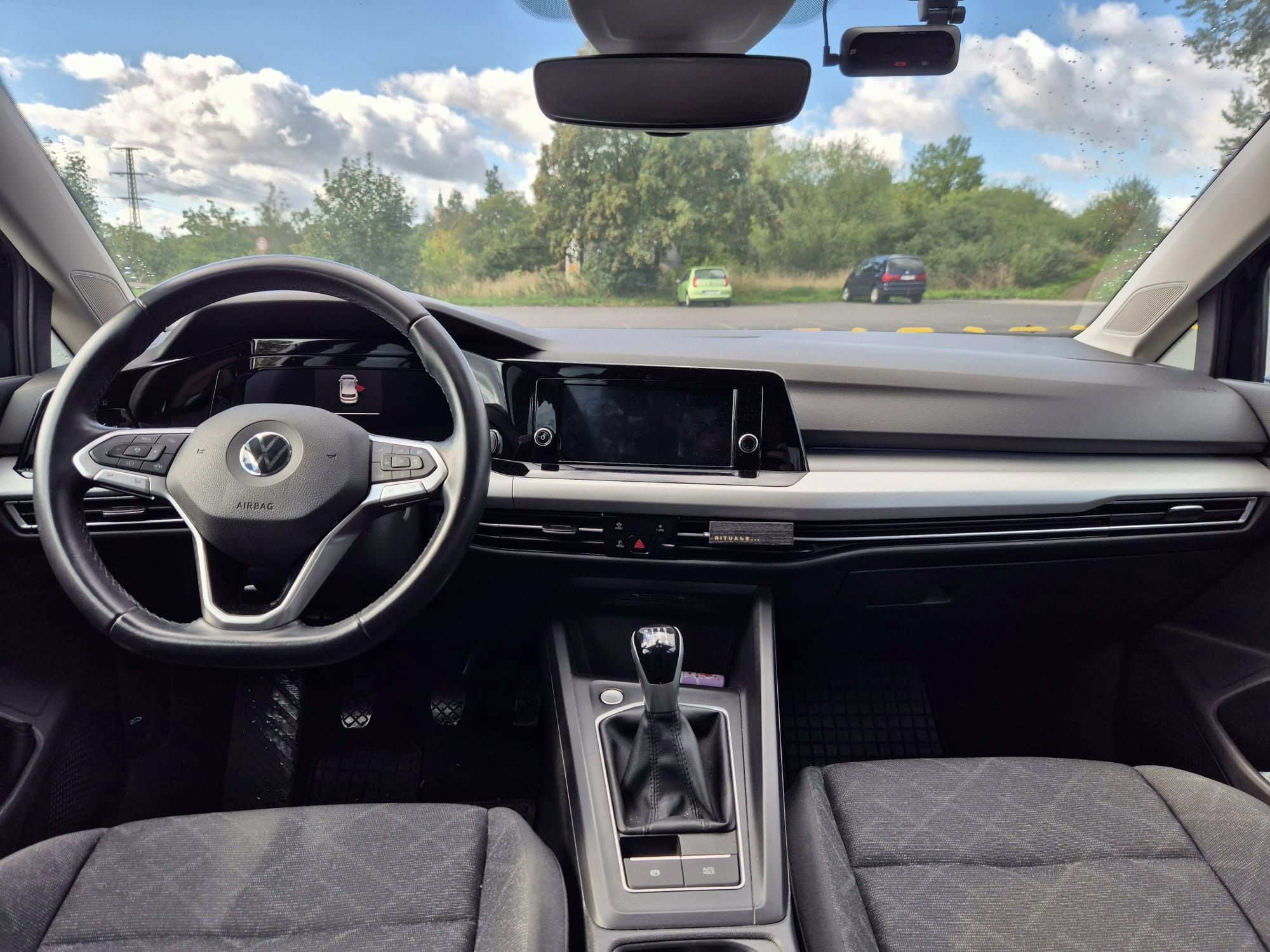 Volkswagen Golf, VW Golf 1.0 TSI Life, krásný - fotka 5
