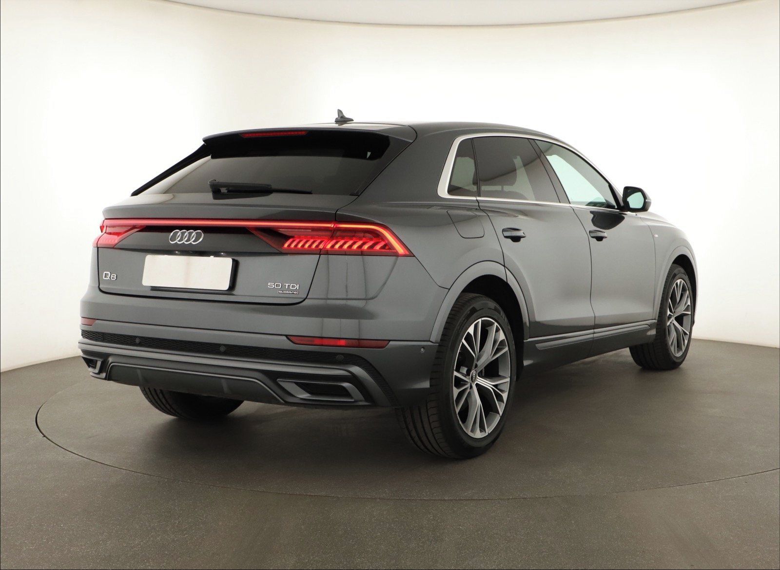Audi Q8, 50 TDI, S-Line - fotka 5