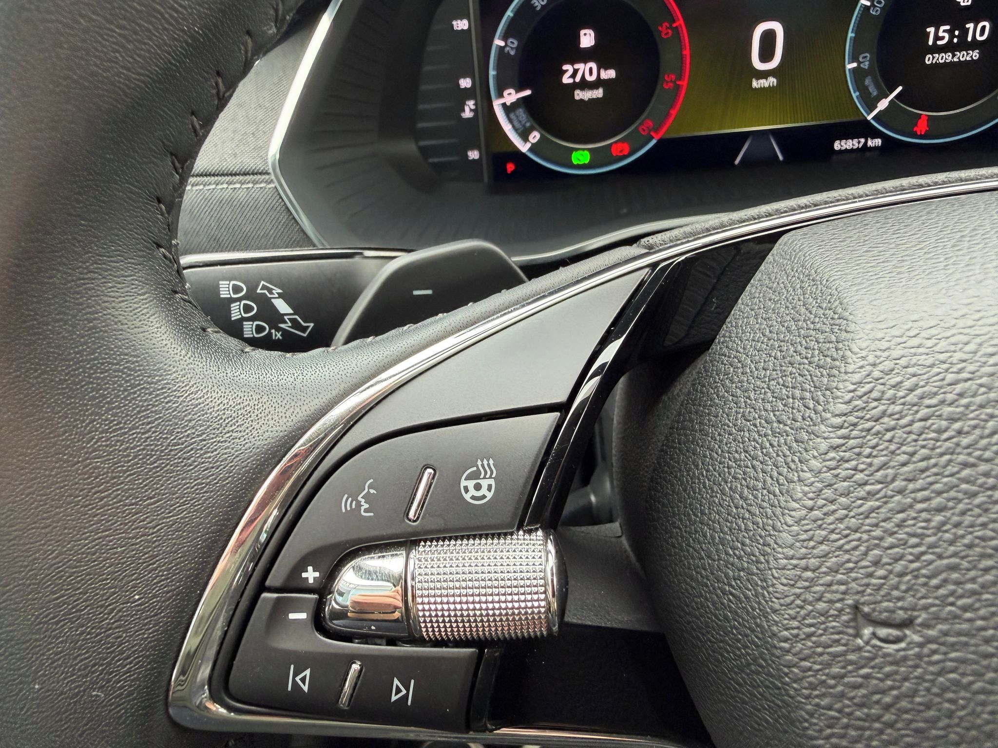 Škoda Octavia, Style  2,0TDI 110kW DSG Matrix - fotka 6
