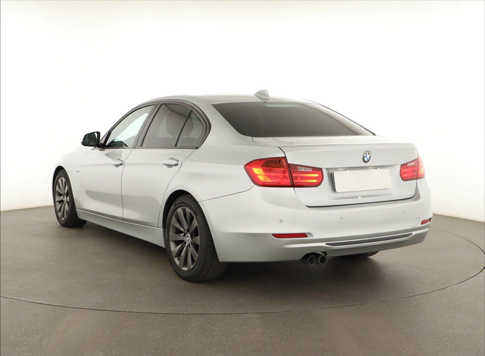 BMW Řada 3, 330 d, Automat, Kůže, Navi - fotka 4
