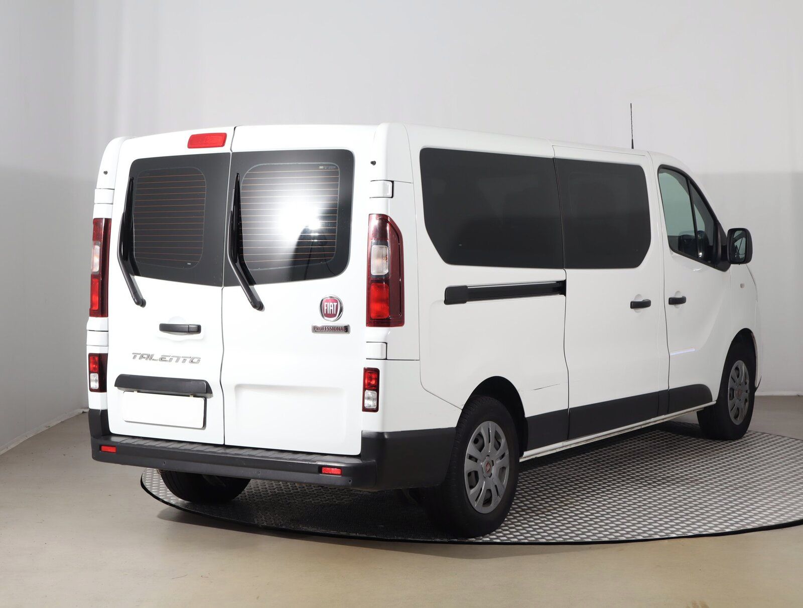 Fiat Talento, 2.0 EcoJet, Bus, 6Míst, ČR - fotka 5