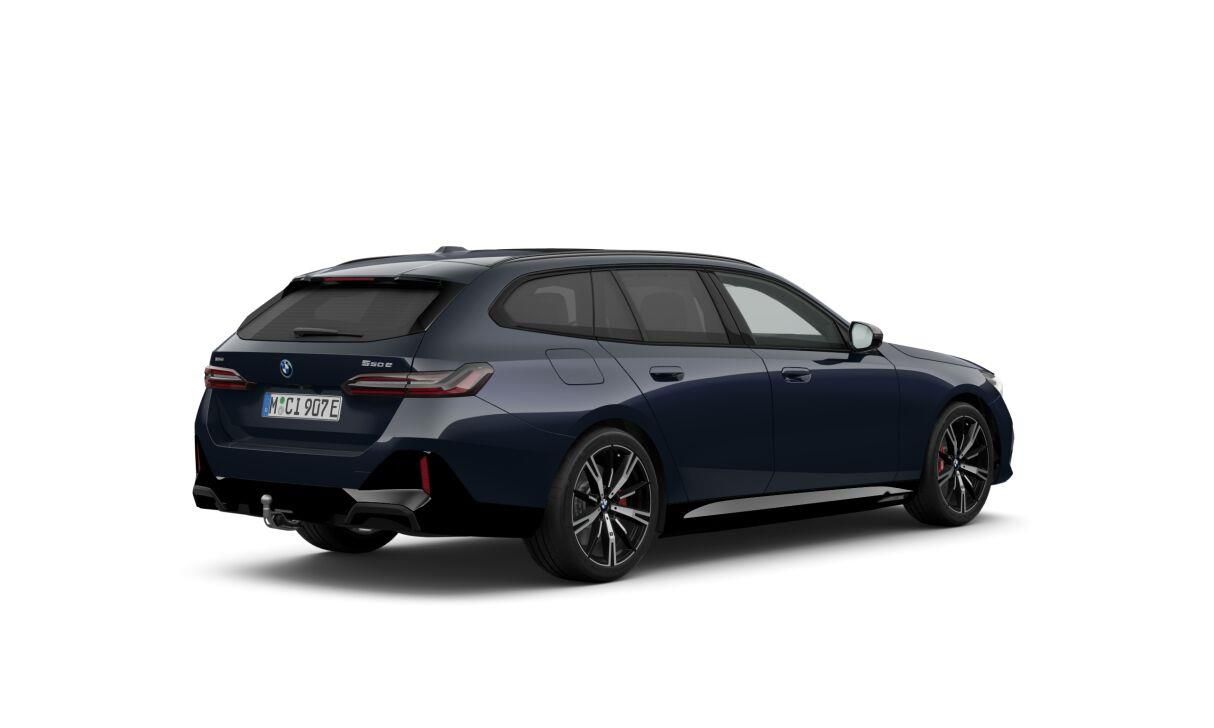 BMW Řada 5, 550e xDrive Touring Mpaket - fotka 2