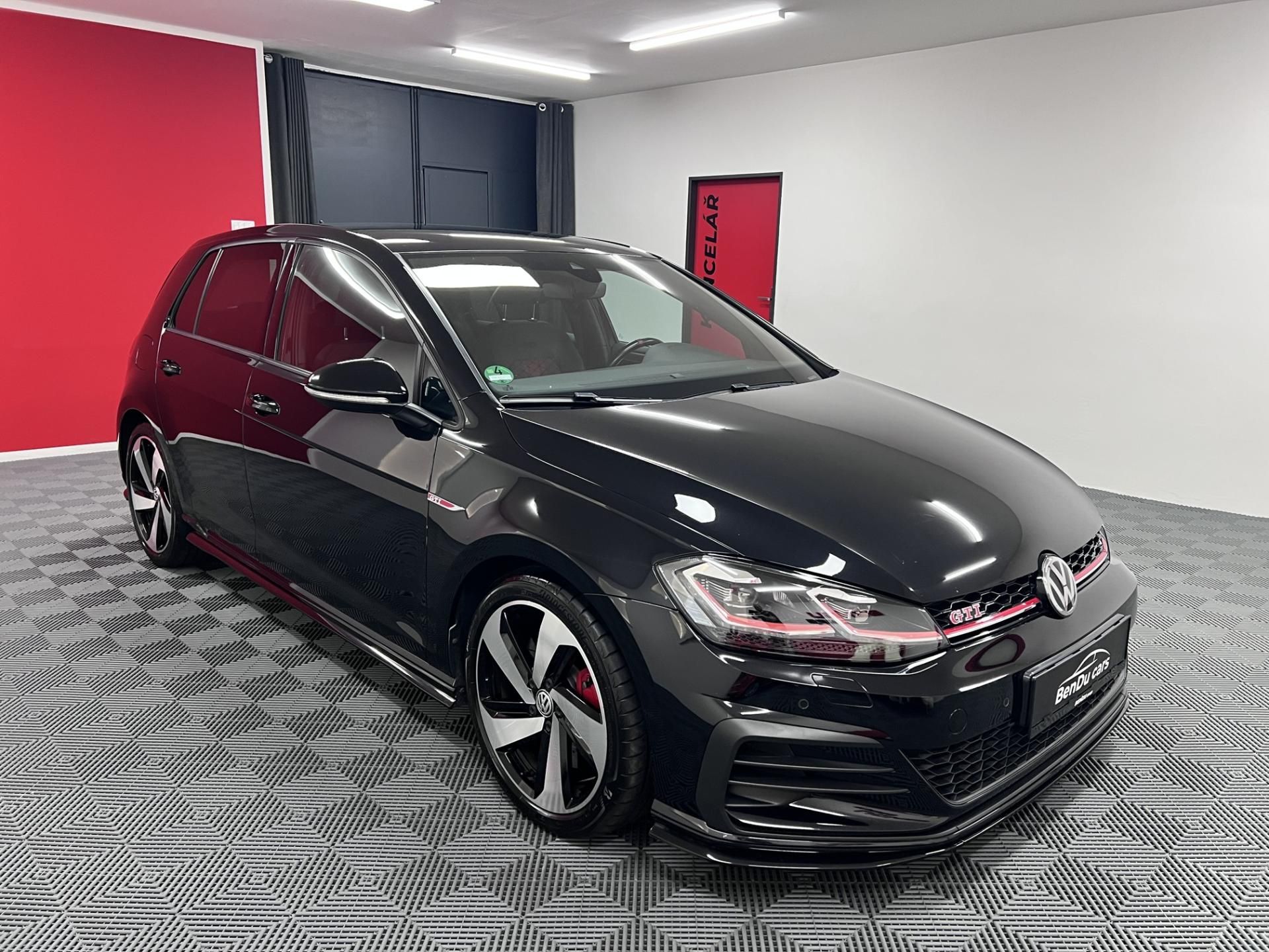 Volkswagen Golf, GTI TCR 213 kW Akrapovič - fotka 3