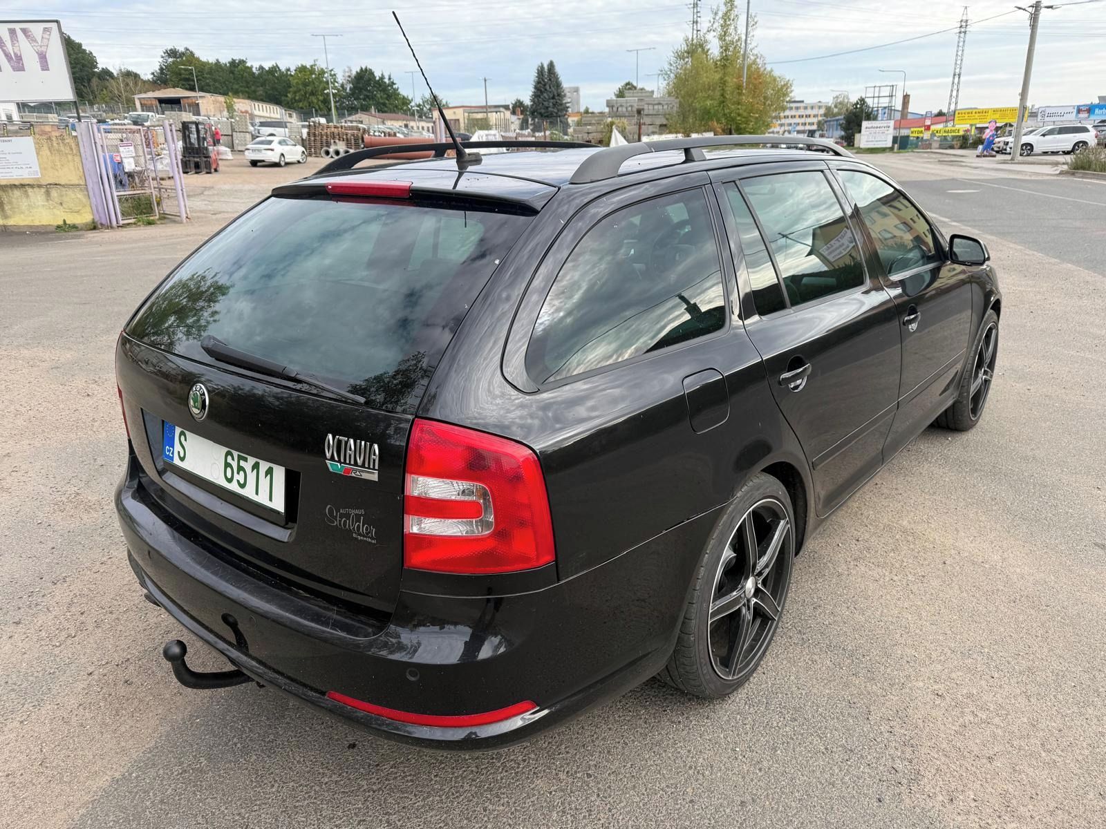 Škoda Octavia, RS 2.0TFSi 147kW ABT navi - fotka 5