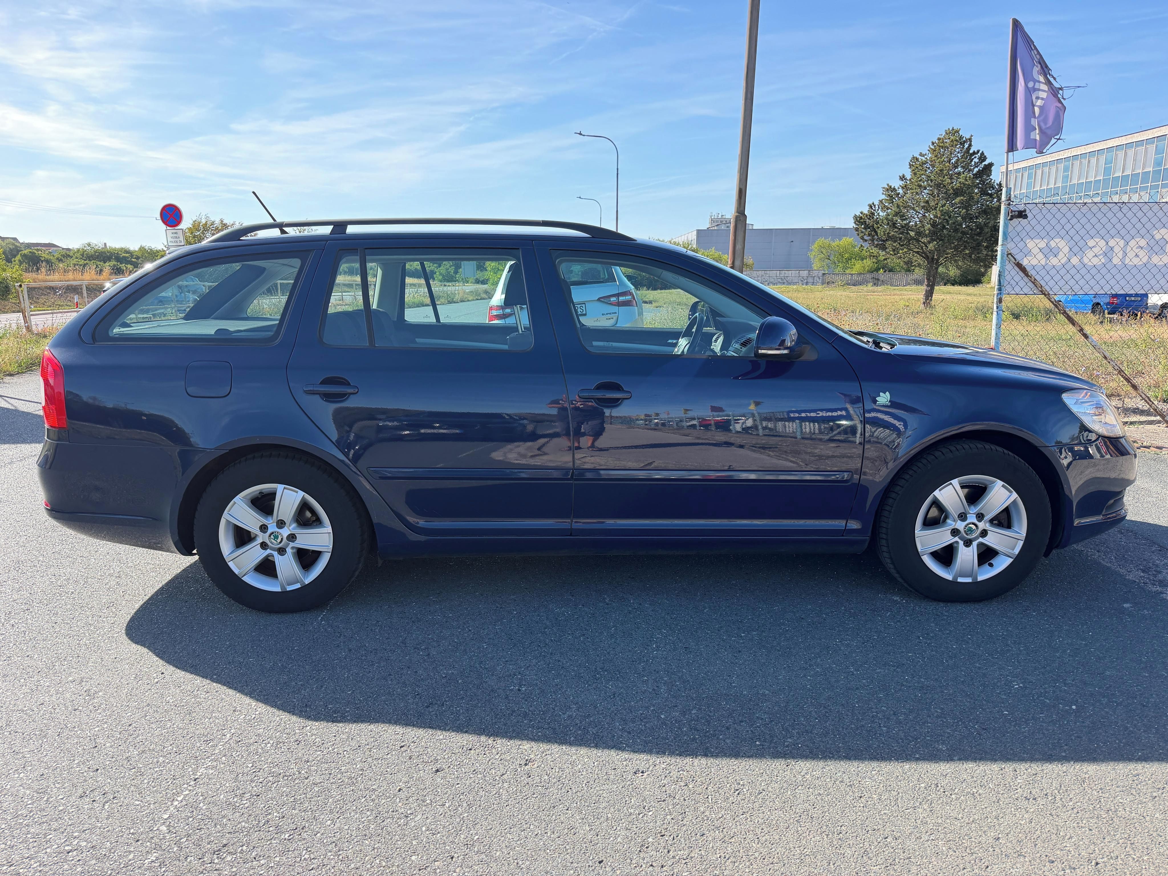 Škoda Octavia, 1.6 TDi 77kW GreenLine - fotka 4