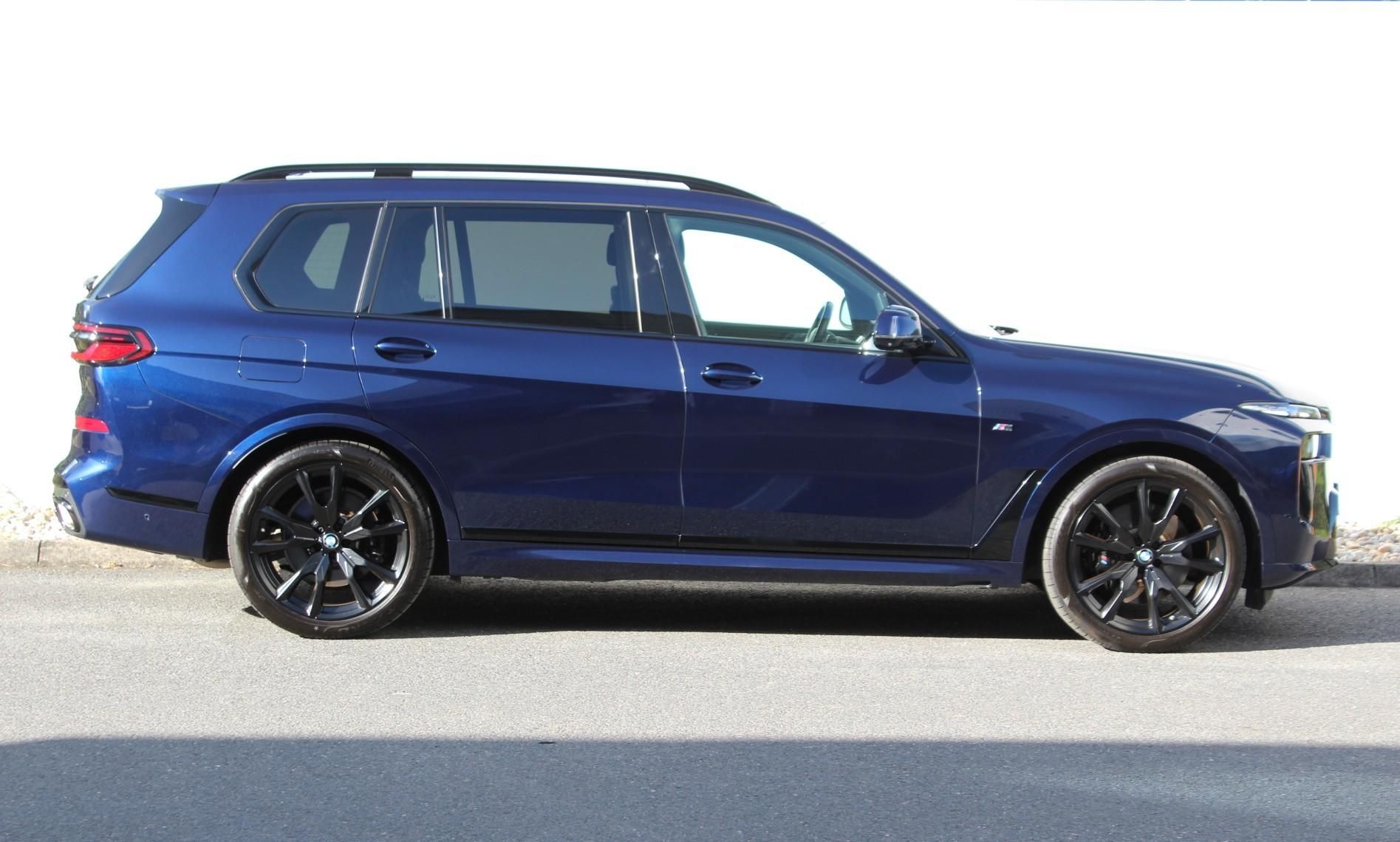 BMW X7, X7 xDrive40d - fotka 3