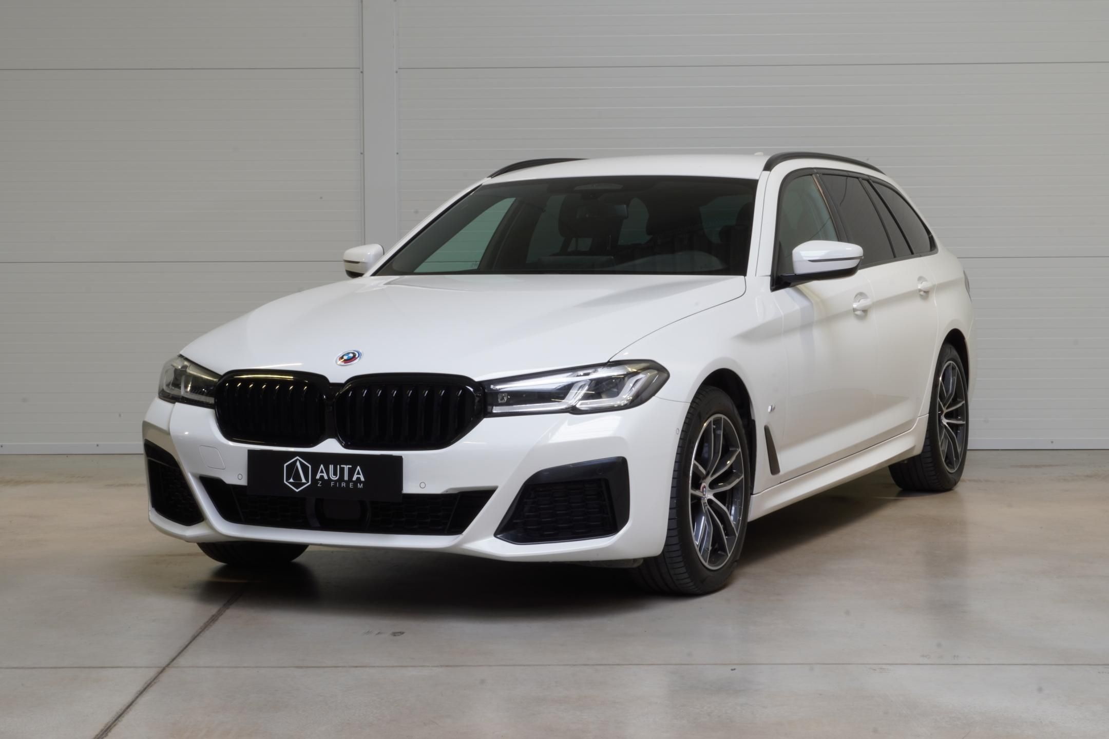 BMW Řada 5, 4x4,TAŽNÉ,DPH,ČR,Adaptiv LED