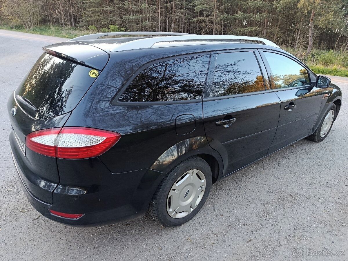 Ford Mondeo, 2.0 benzín / lpg - fotka 6