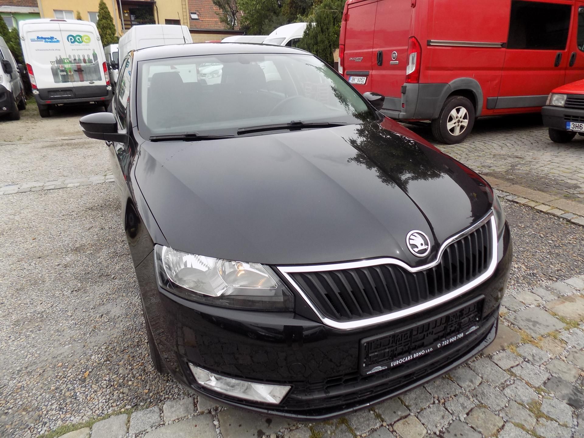 Škoda Rapid, 1,2 TSI 66 KW AUTO/AC, TEMP. - fotka 5