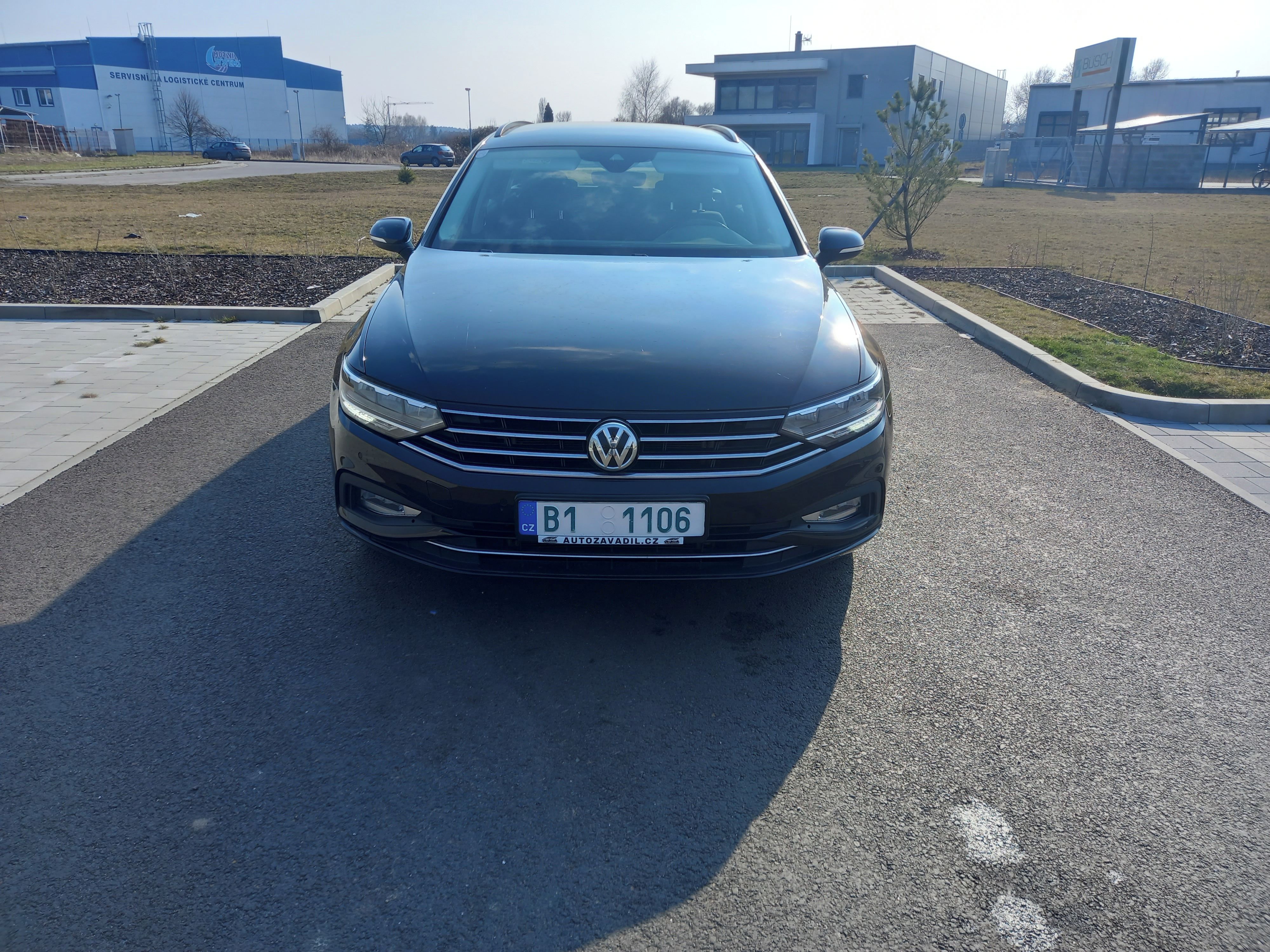 Volkswagen Passat, 2,0TDI-LED-ACC-BUSSINES-AHK - fotka 2