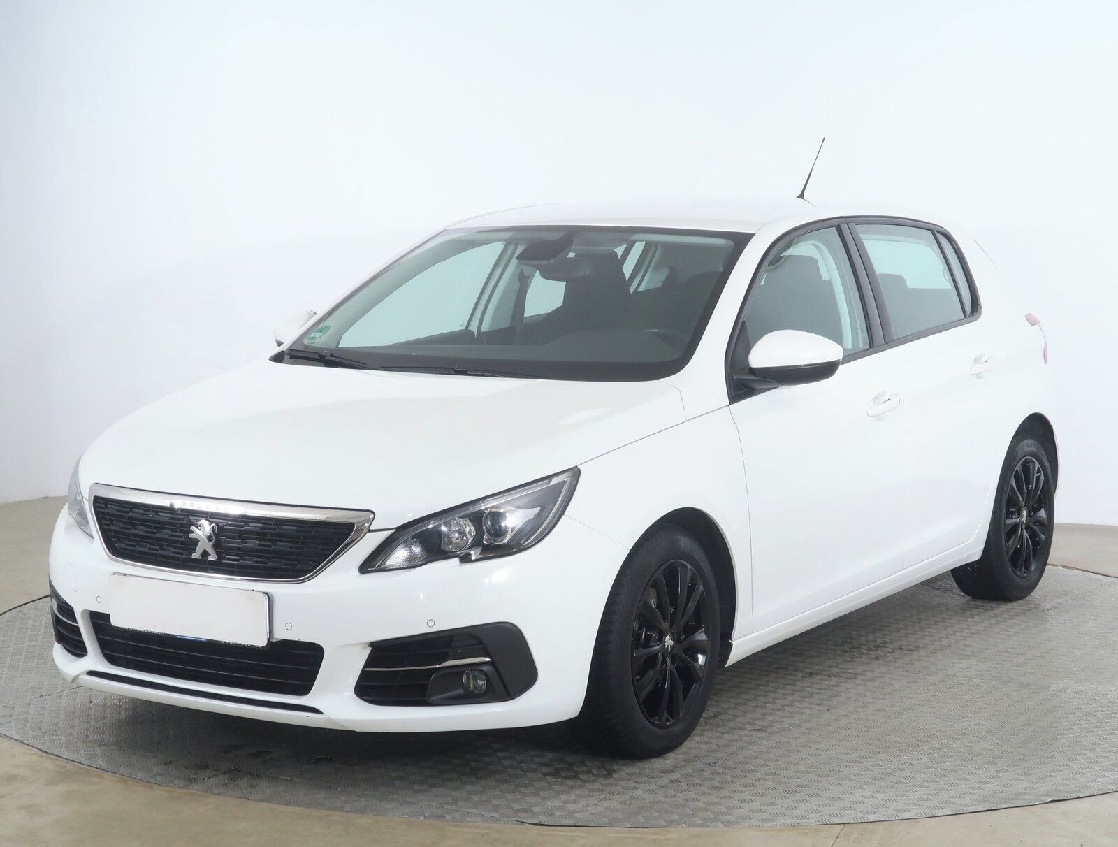 Peugeot 308, 1.5 BlueHDi - fotka 2