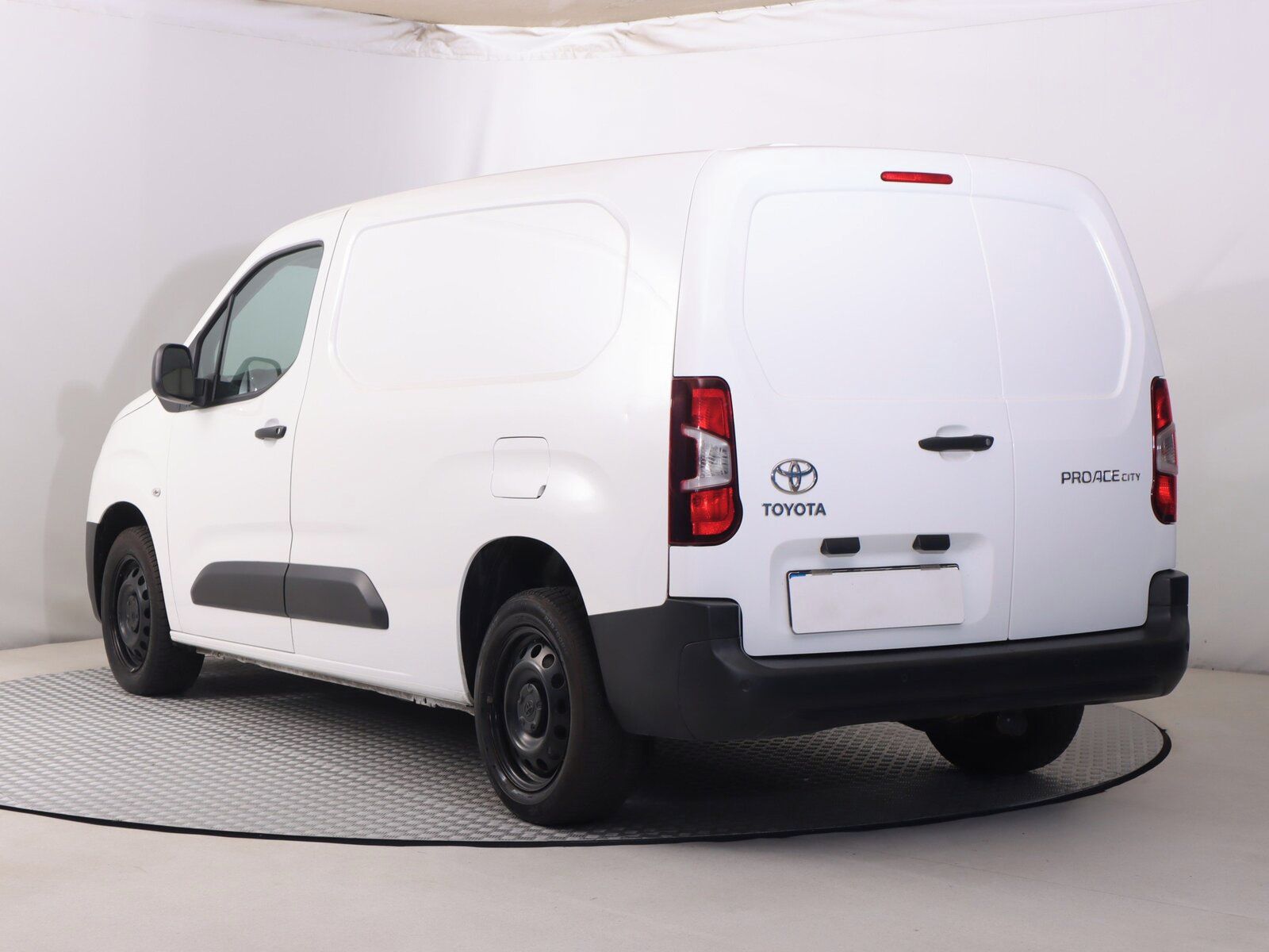 Toyota Proace City, Maxi 1.5 D-4D, 3Místa, ČR, DPH - fotka 4