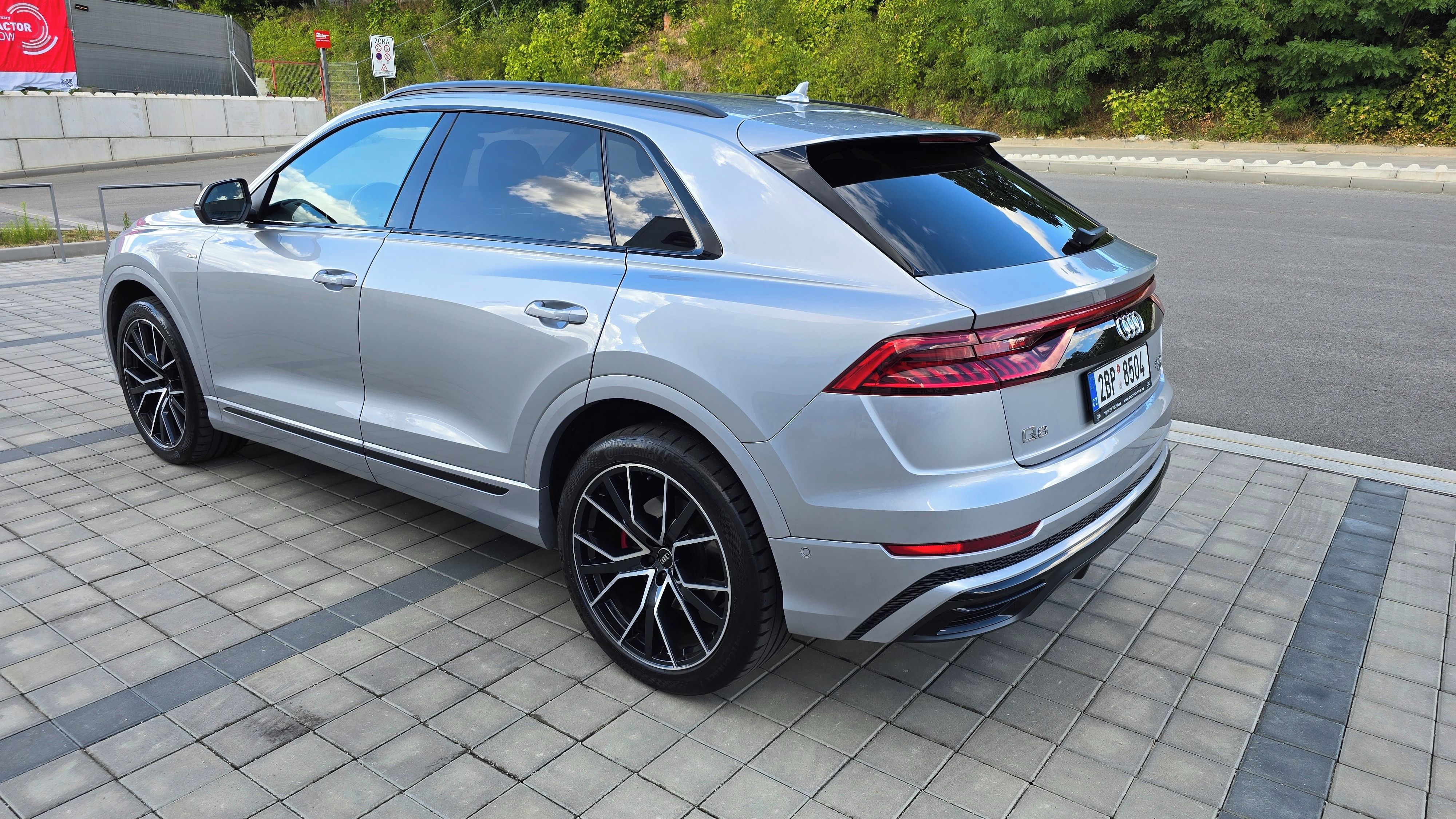 Audi Q8, 50TDI quatro, nafta 210Kw,-DPH - fotka 3