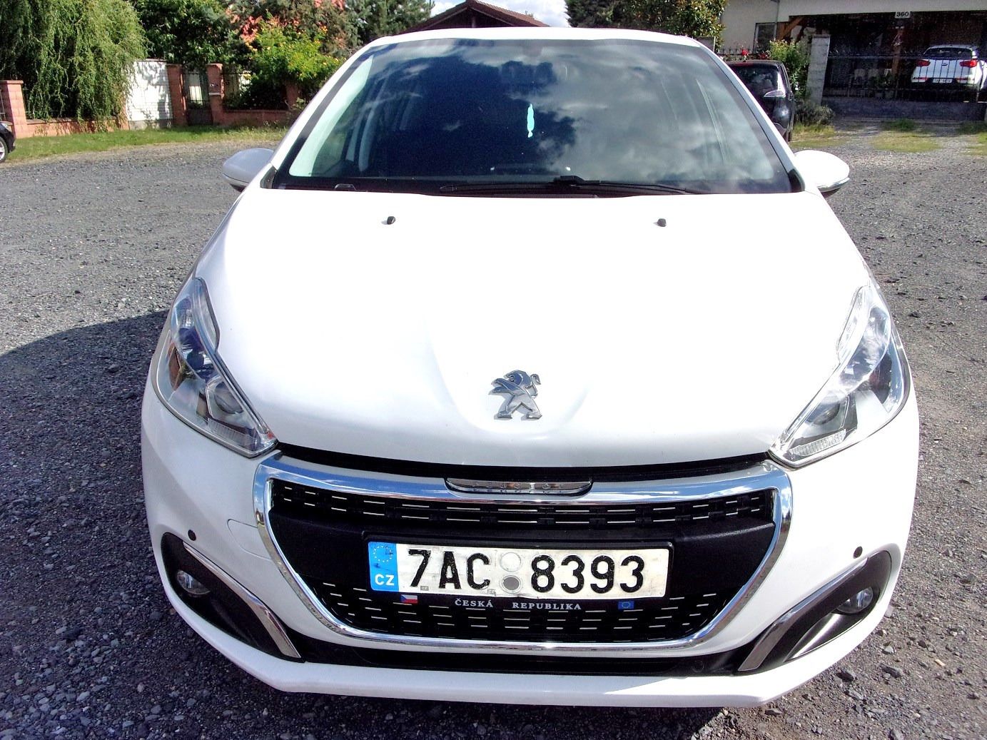 Peugeot 208, 1.6HDI,nová STK,ČR,pěkný - fotka 6