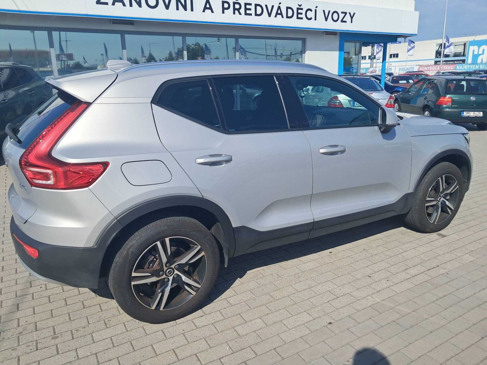 Volvo XC40, B3, Záruka, Automat, ČR,1.maj - fotka 2