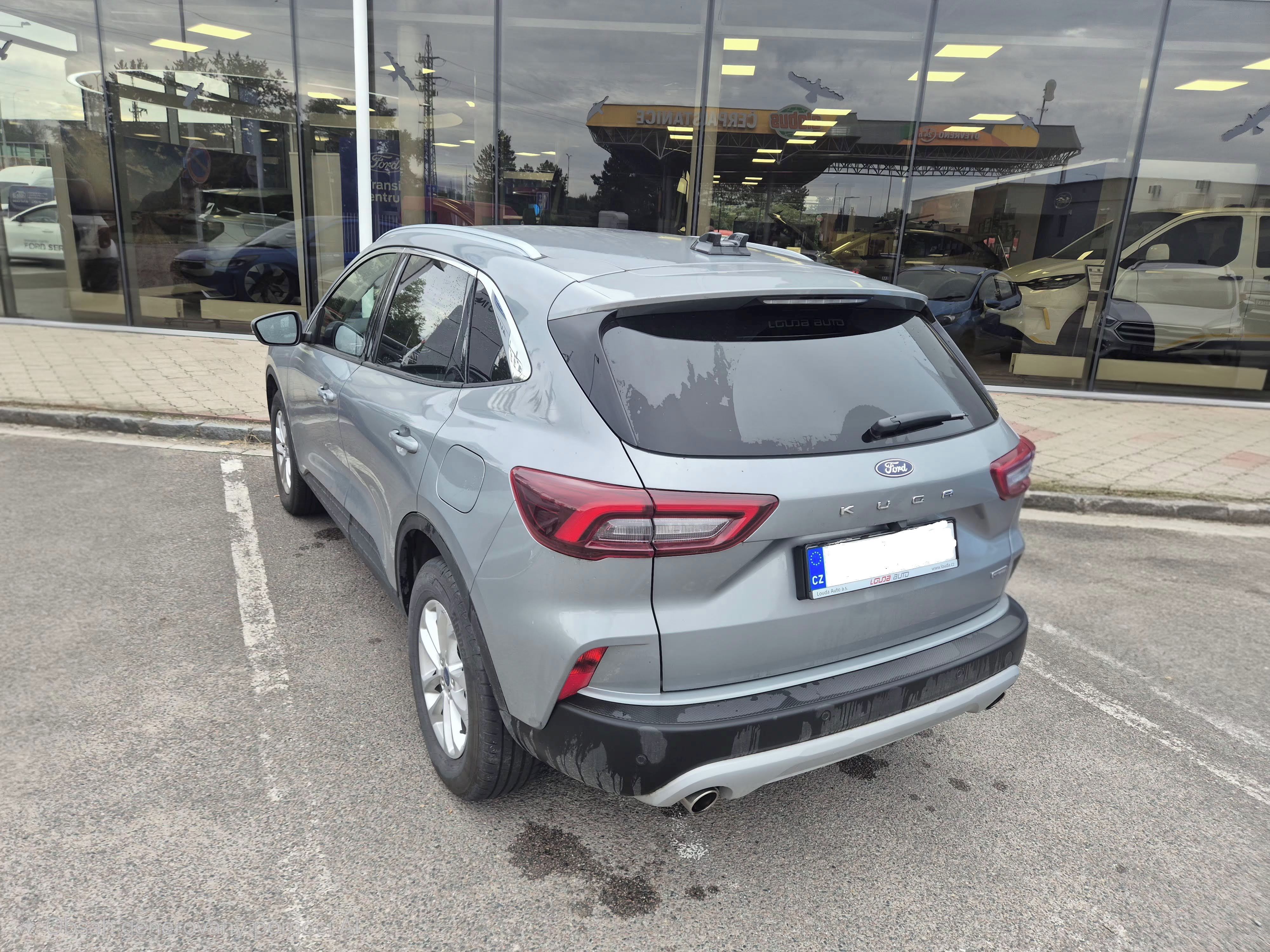Ford Kuga, Ford Kuga 2.5 HEV 4x2 Titanium - fotka 3