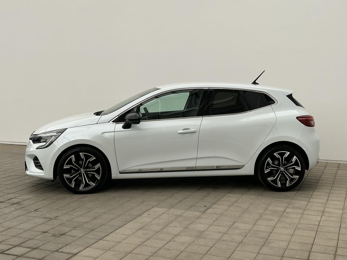 Renault Clio, 1.0TCe 67kW Intens - fotka 3