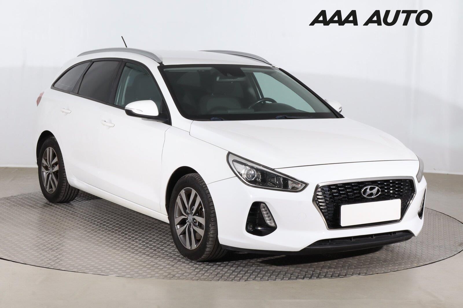 Hyundai i30, 1.6 CRDi, Serv.kniha