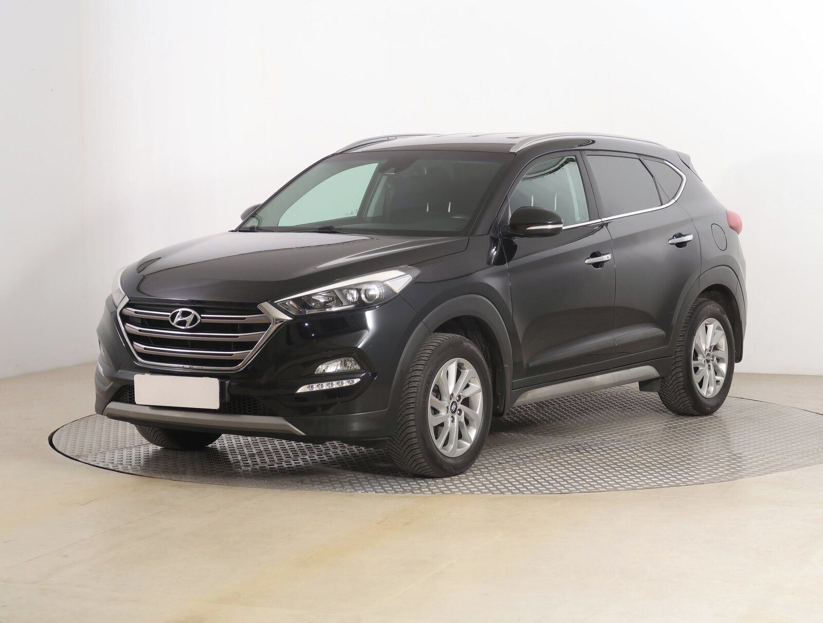 Hyundai Tucson, 1.6 T-GDI, 4X4, Serv.kniha - fotka 2