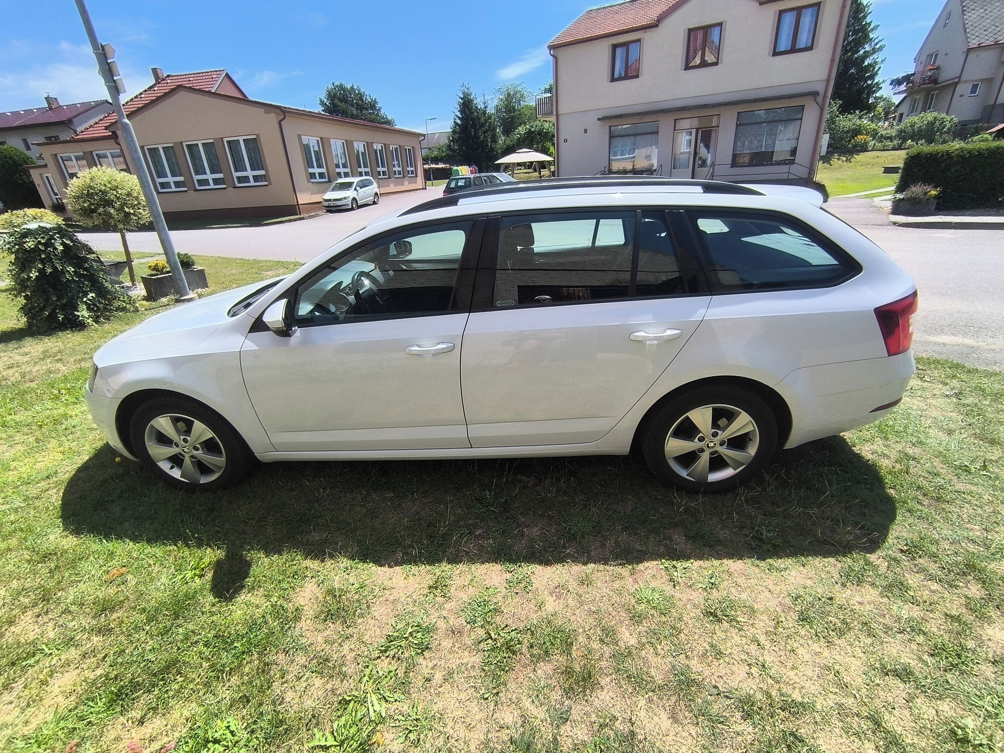 Škoda Octavia, Škoda Octavia kombi 2017 85kw - fotka 3