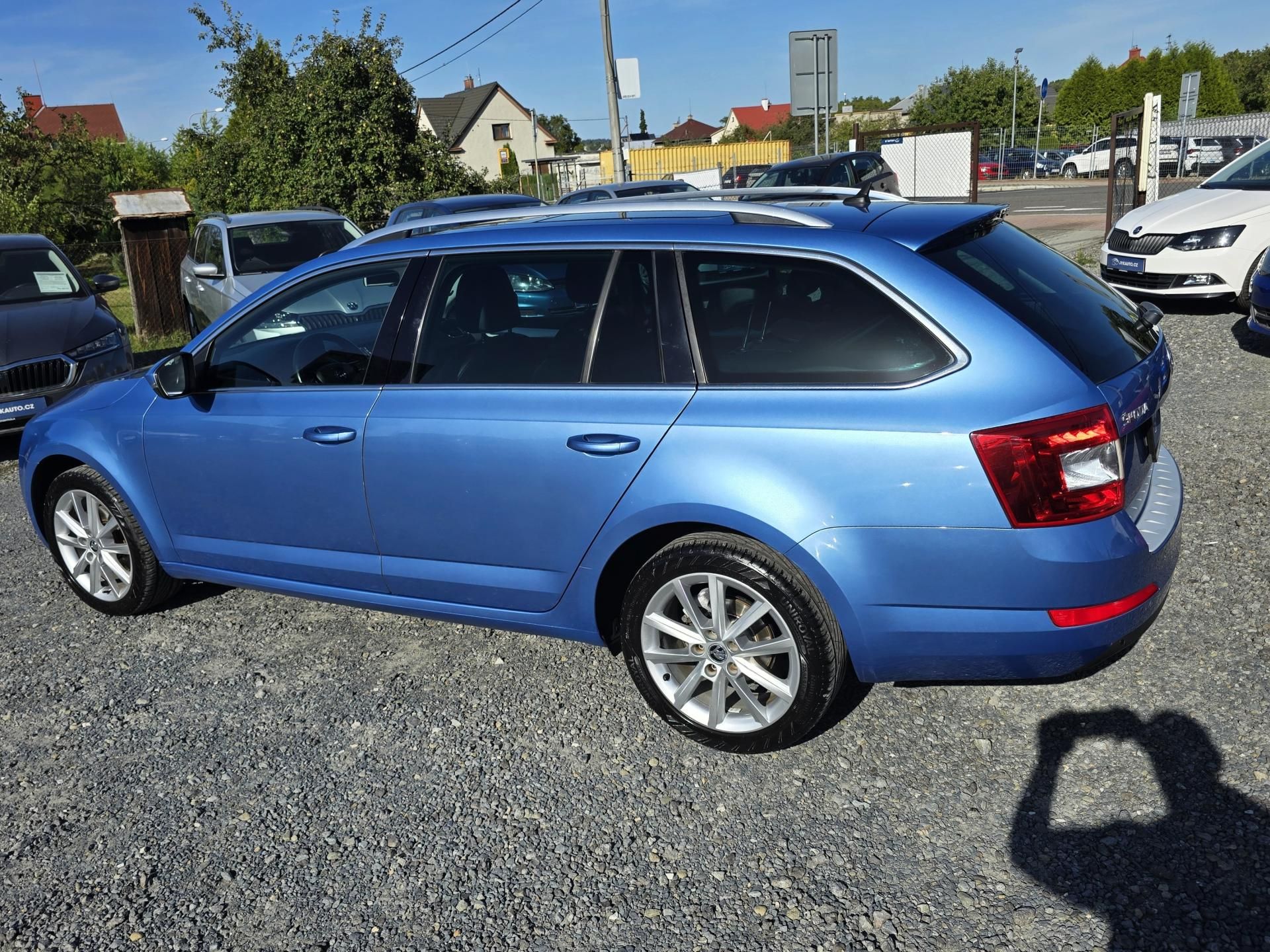 Škoda Octavia, 1.4TSI Bi XENON PANO 100% STAV - fotka 3