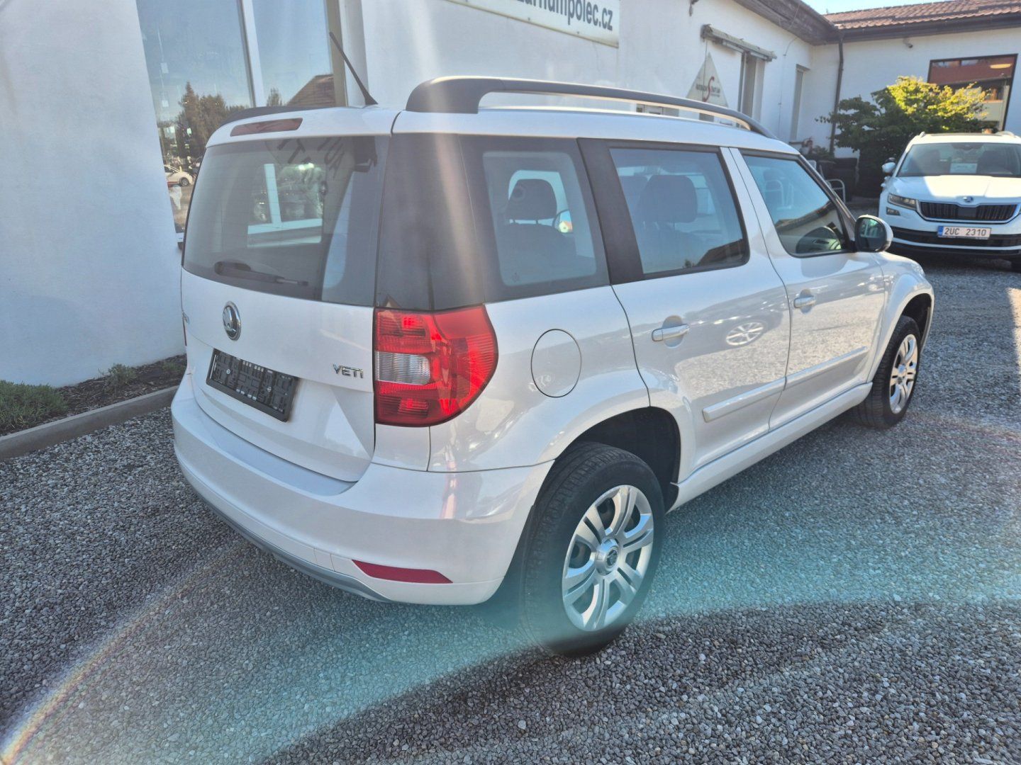 Škoda Yeti, 1.6 TDI DSG TOP STAV - fotka 4