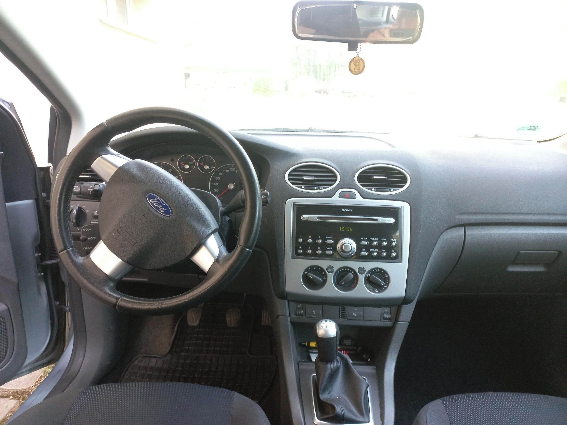 Ford Focus, Funkční, spolehlivý, - fotka 5