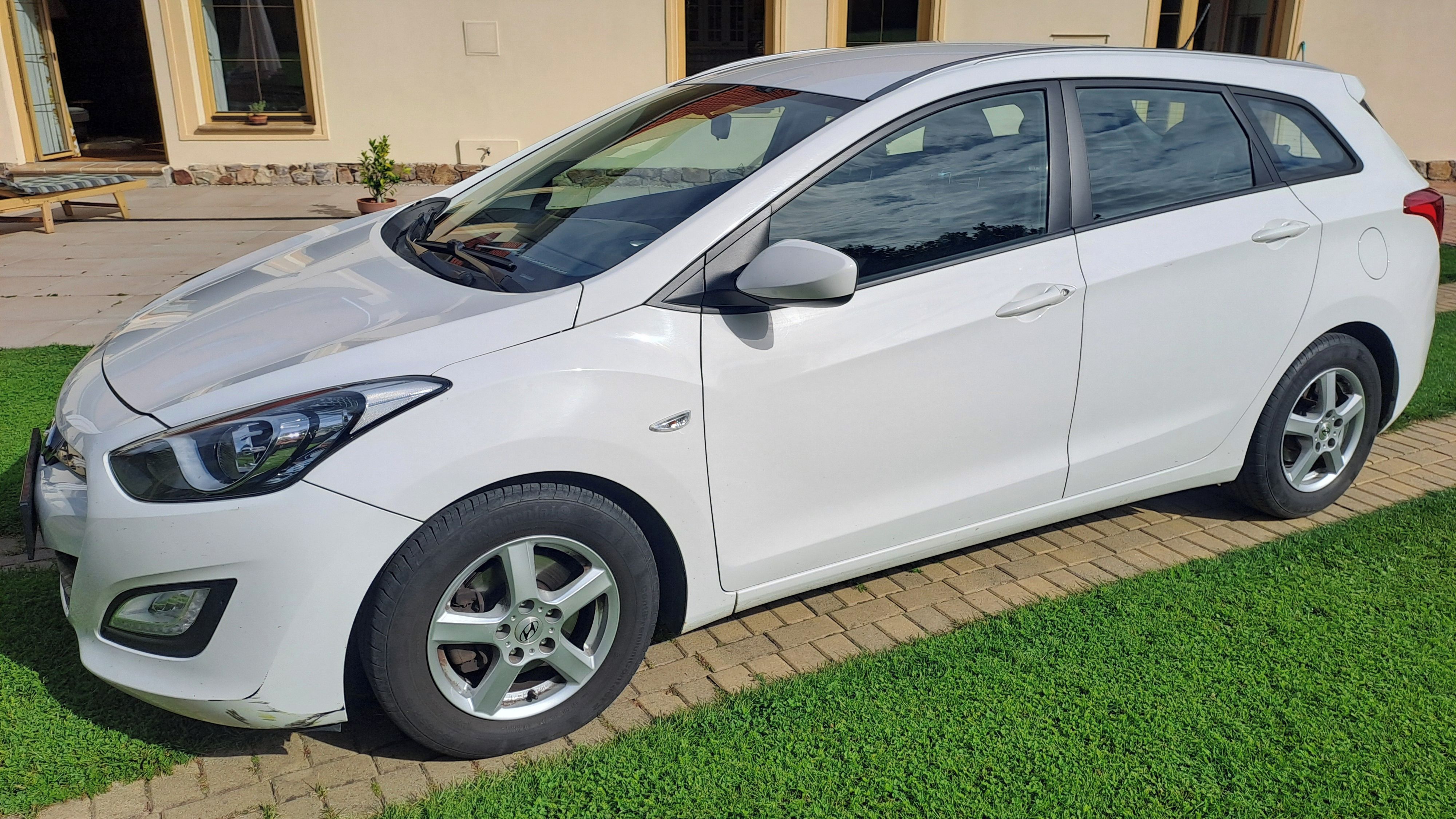 Hyundai i30, i30 kombi.1.majitelka, serv.kn - fotka 3