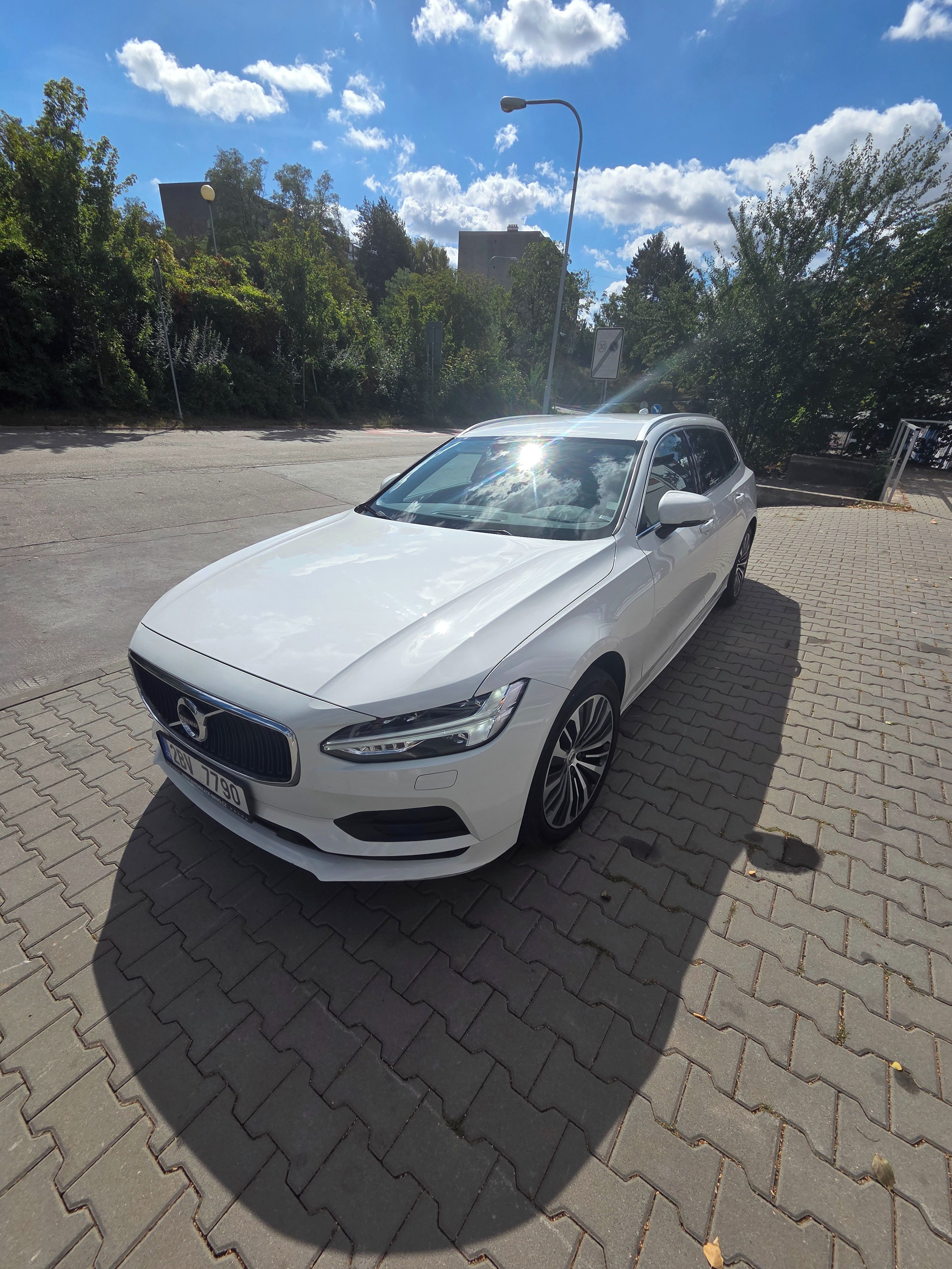 Volvo V90, Servis Volvo, udržované damské - fotka 4