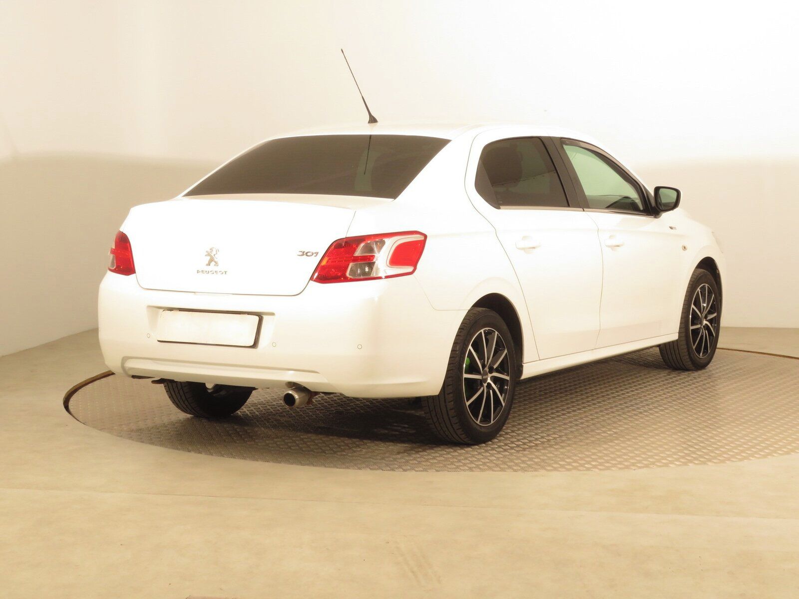 Peugeot 301, 1.6 VTi, Serv.kniha - fotka 5