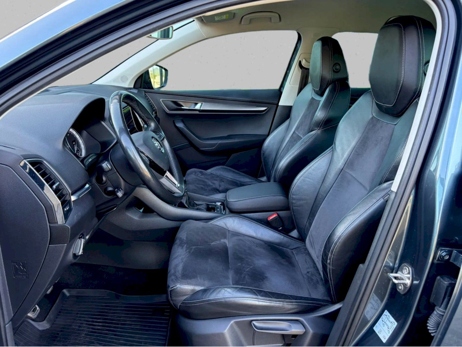Škoda Karoq, TSI 1.0/85kW Style Plus - fotka 6